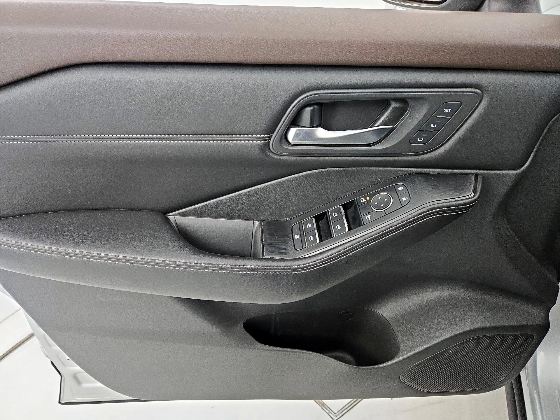 Thumbnail: 2023 Nissan Rogue - 12