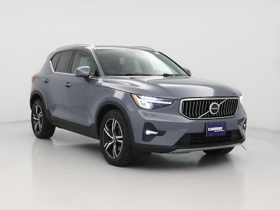 2023 Volvo XC40 B4 Plus Bright Theme