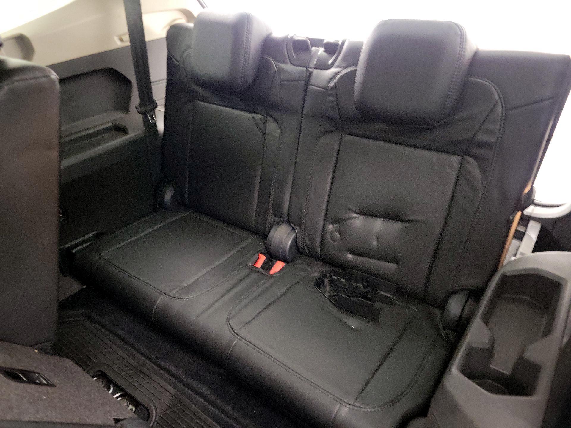 Thumbnail: 2020 Volkswagen Tiguan - 20