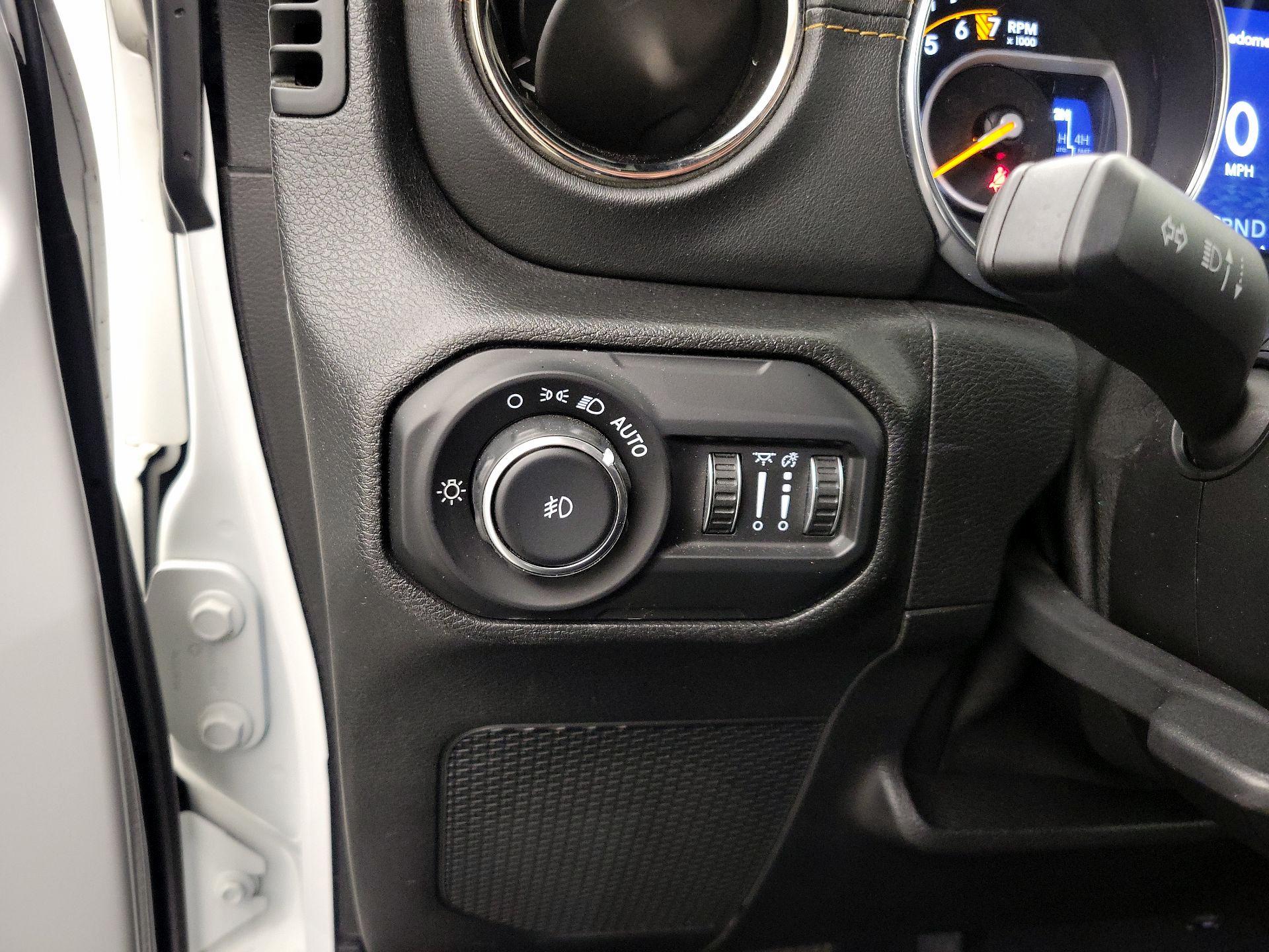 Thumbnail: 2021 Jeep Wrangler - 13