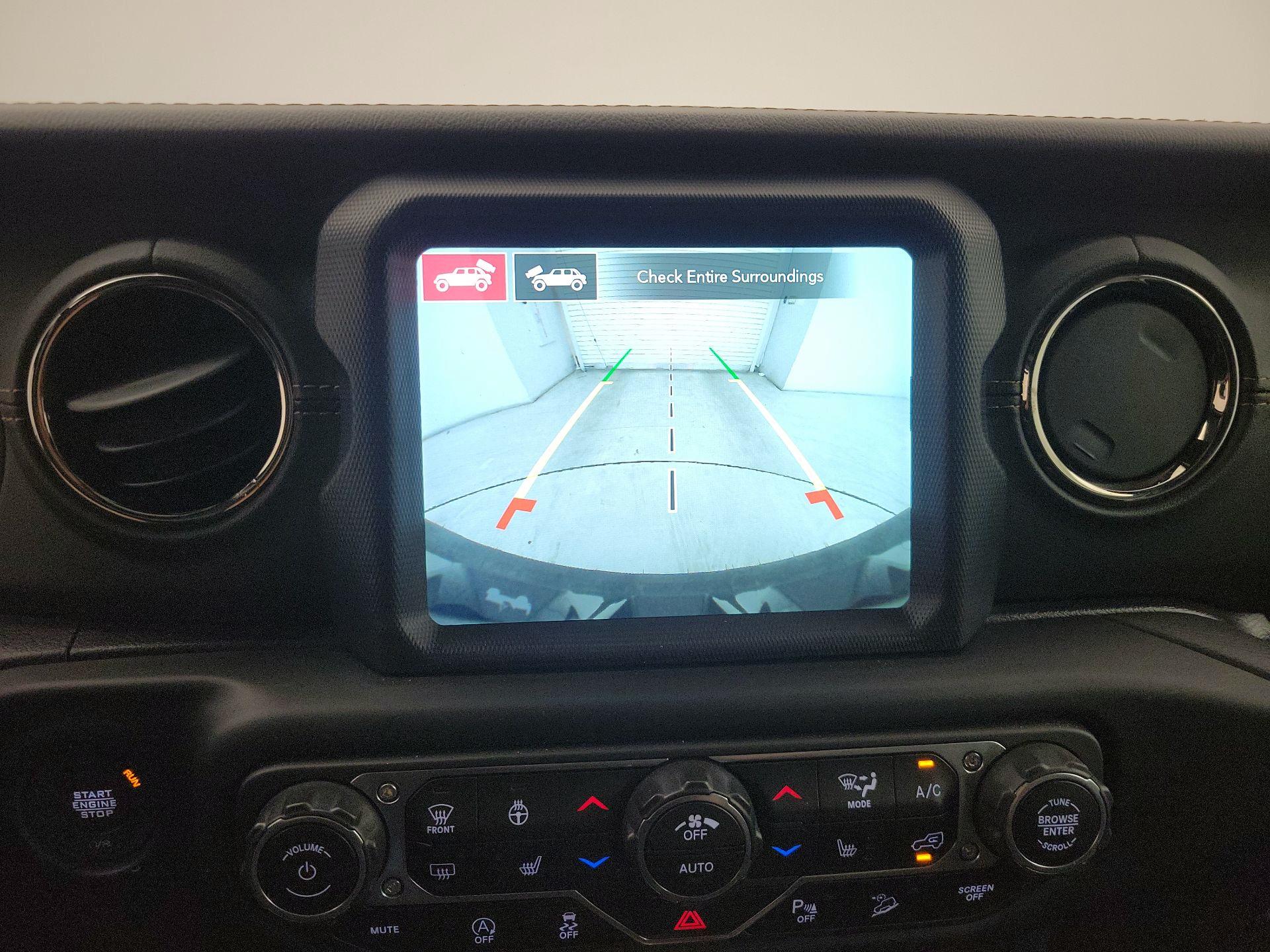 Thumbnail: 2021 Jeep Wrangler - 15