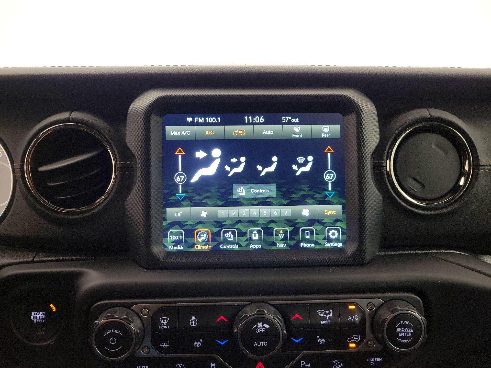 Thumbnail: 2021 Jeep Wrangler - 17