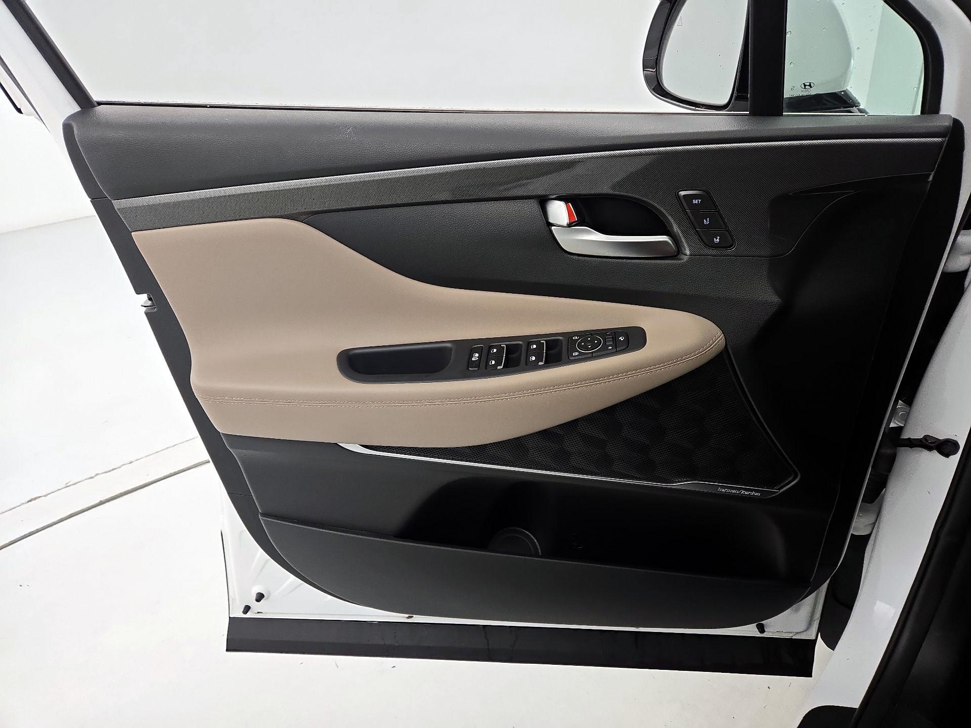 Thumbnail: 2023 Hyundai Santa Fe - 12