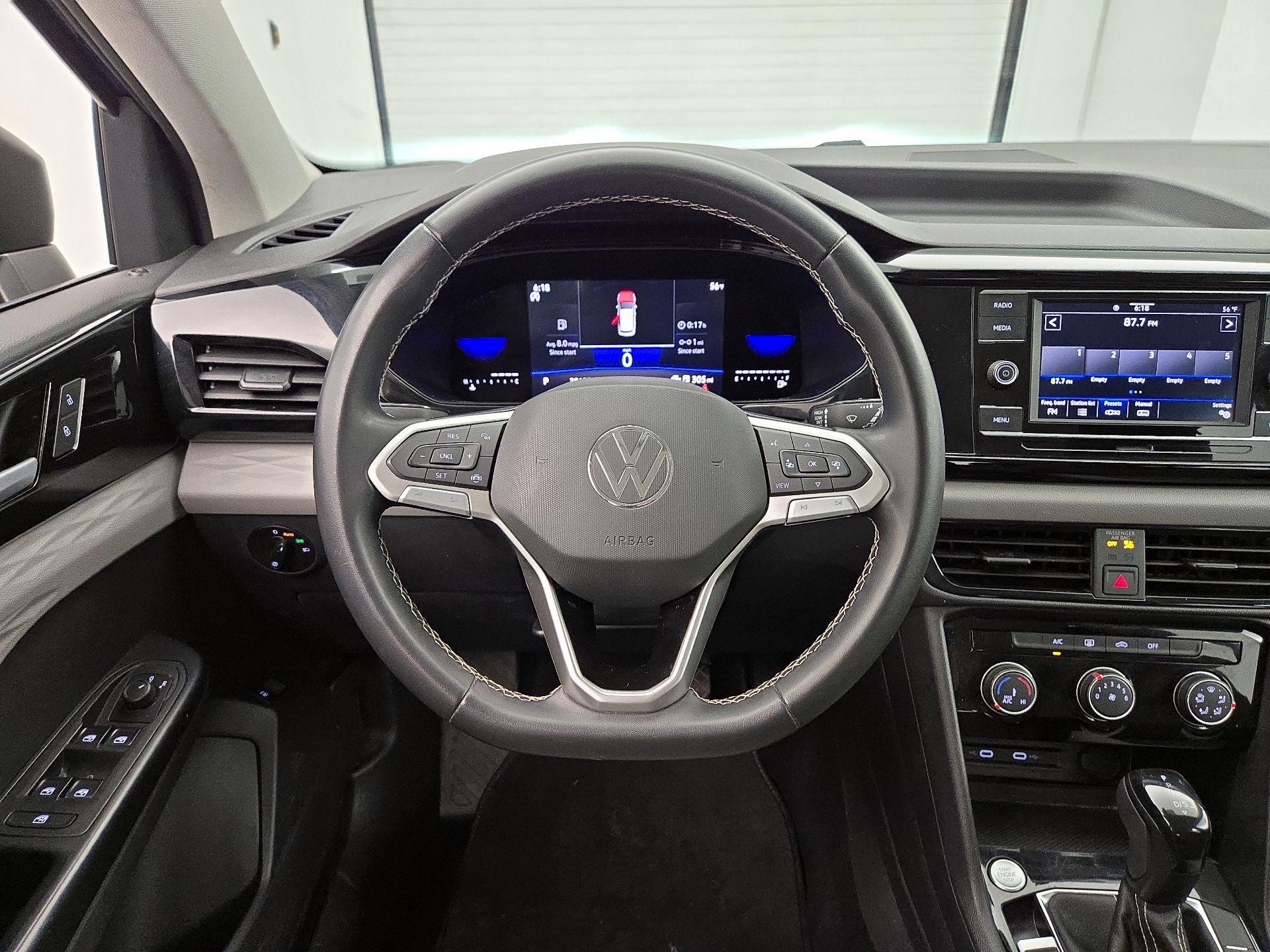 Thumbnail: 2023 Volkswagen Taos - 10