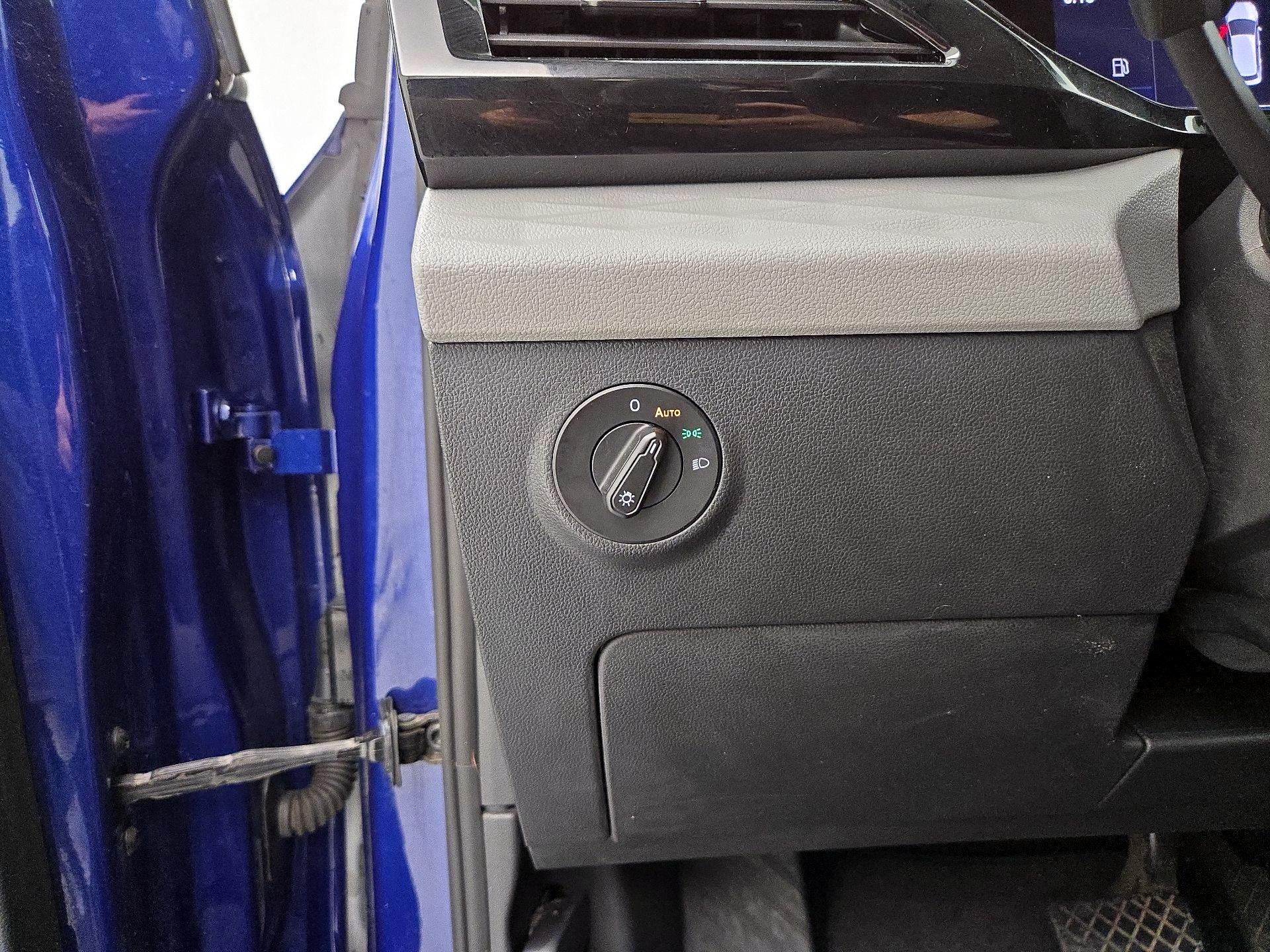 Thumbnail: 2023 Volkswagen Taos - 13