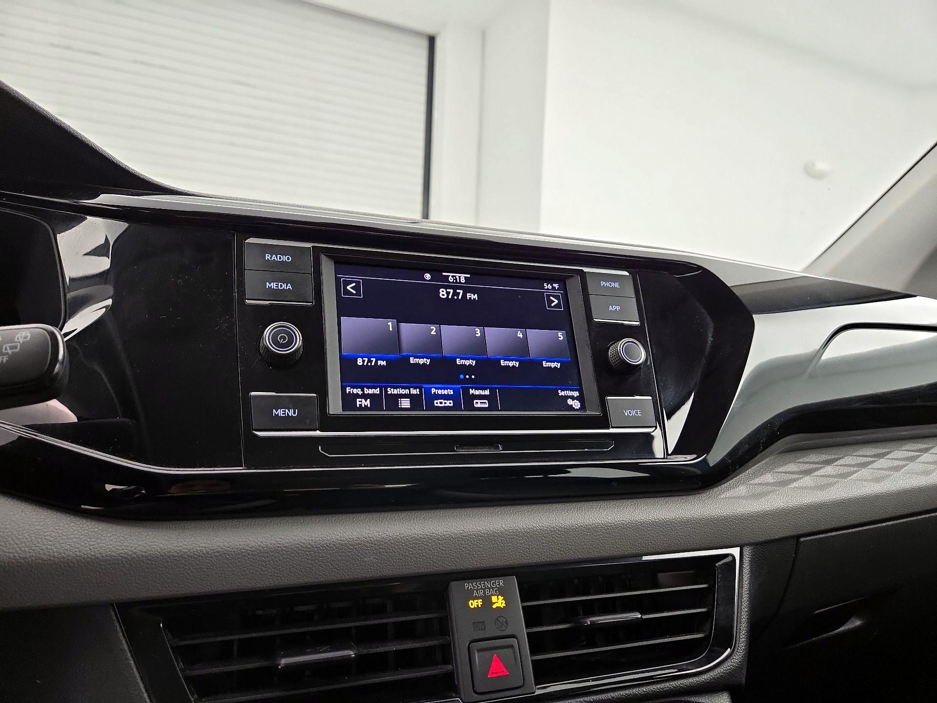 Thumbnail: 2023 Volkswagen Taos - 15