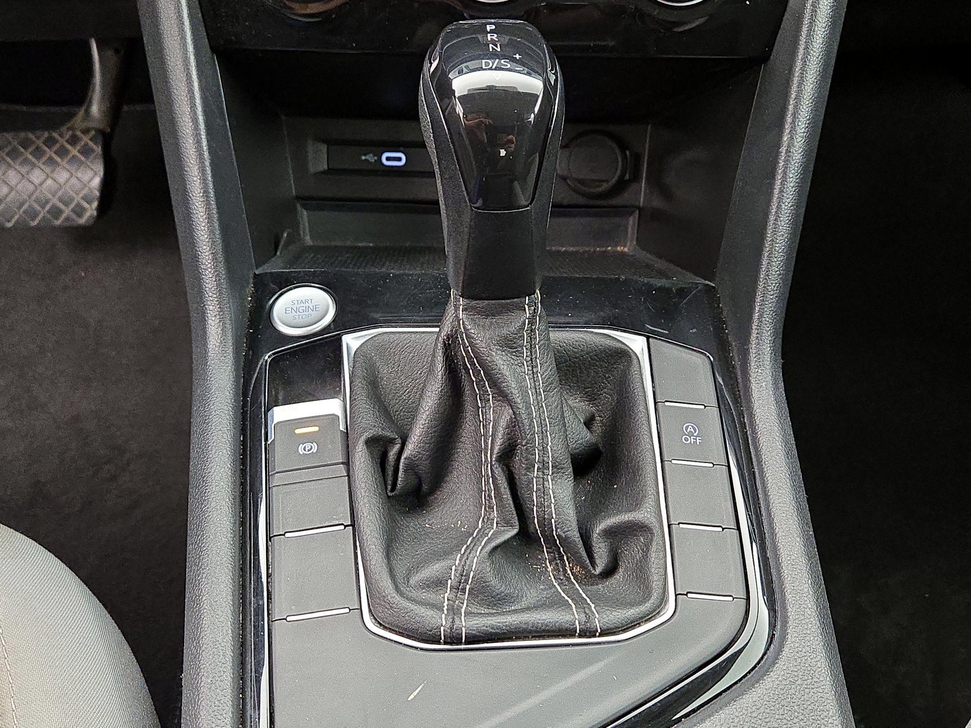 Thumbnail: 2023 Volkswagen Taos - 17