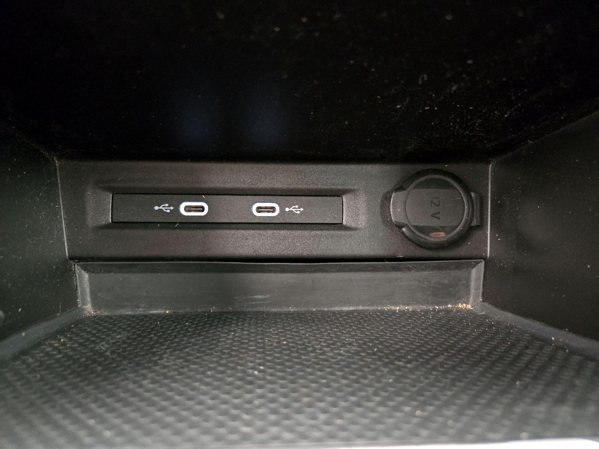 Thumbnail: 2023 Volkswagen Taos - 18