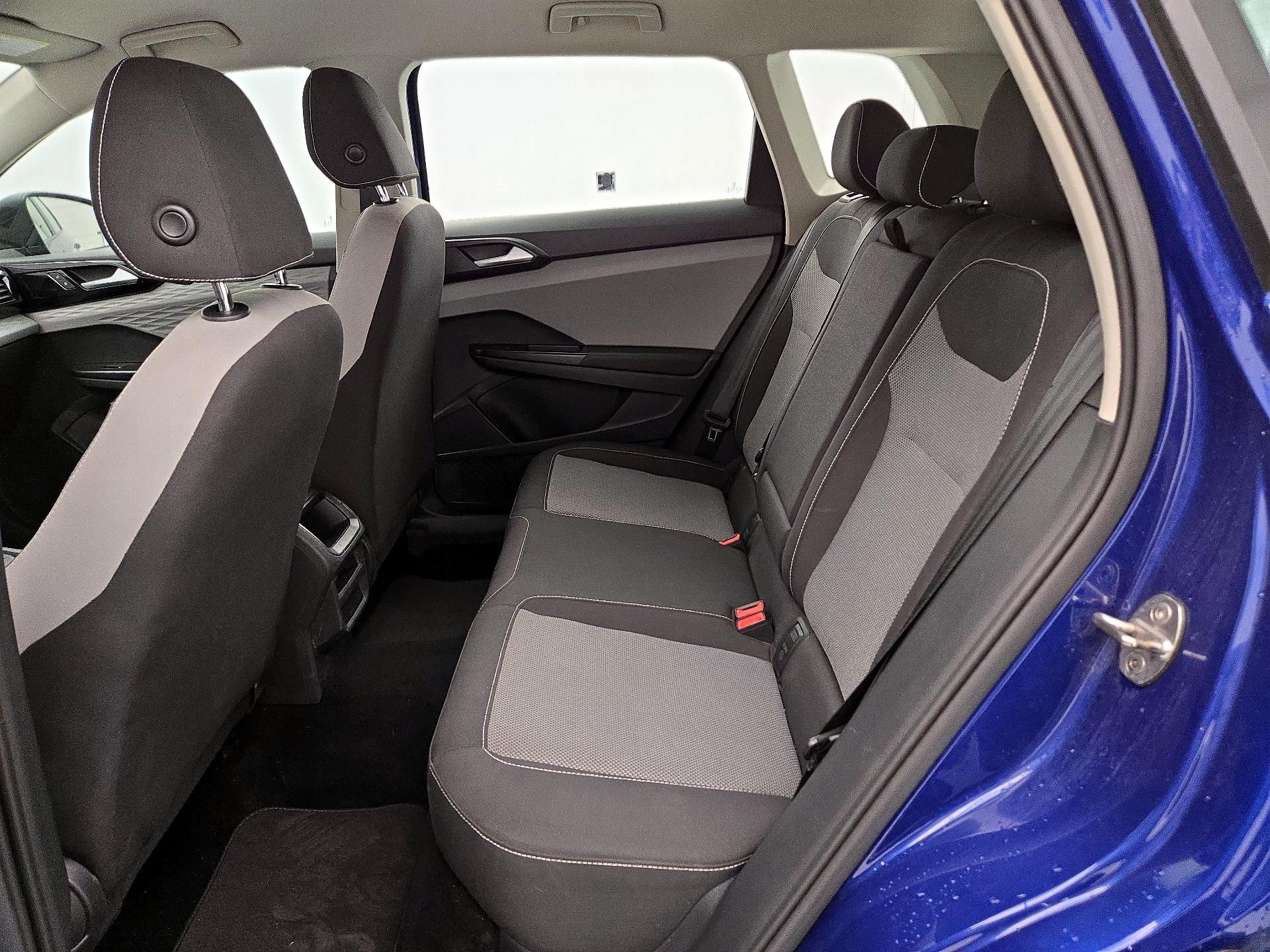 Thumbnail: 2023 Volkswagen Taos - 19