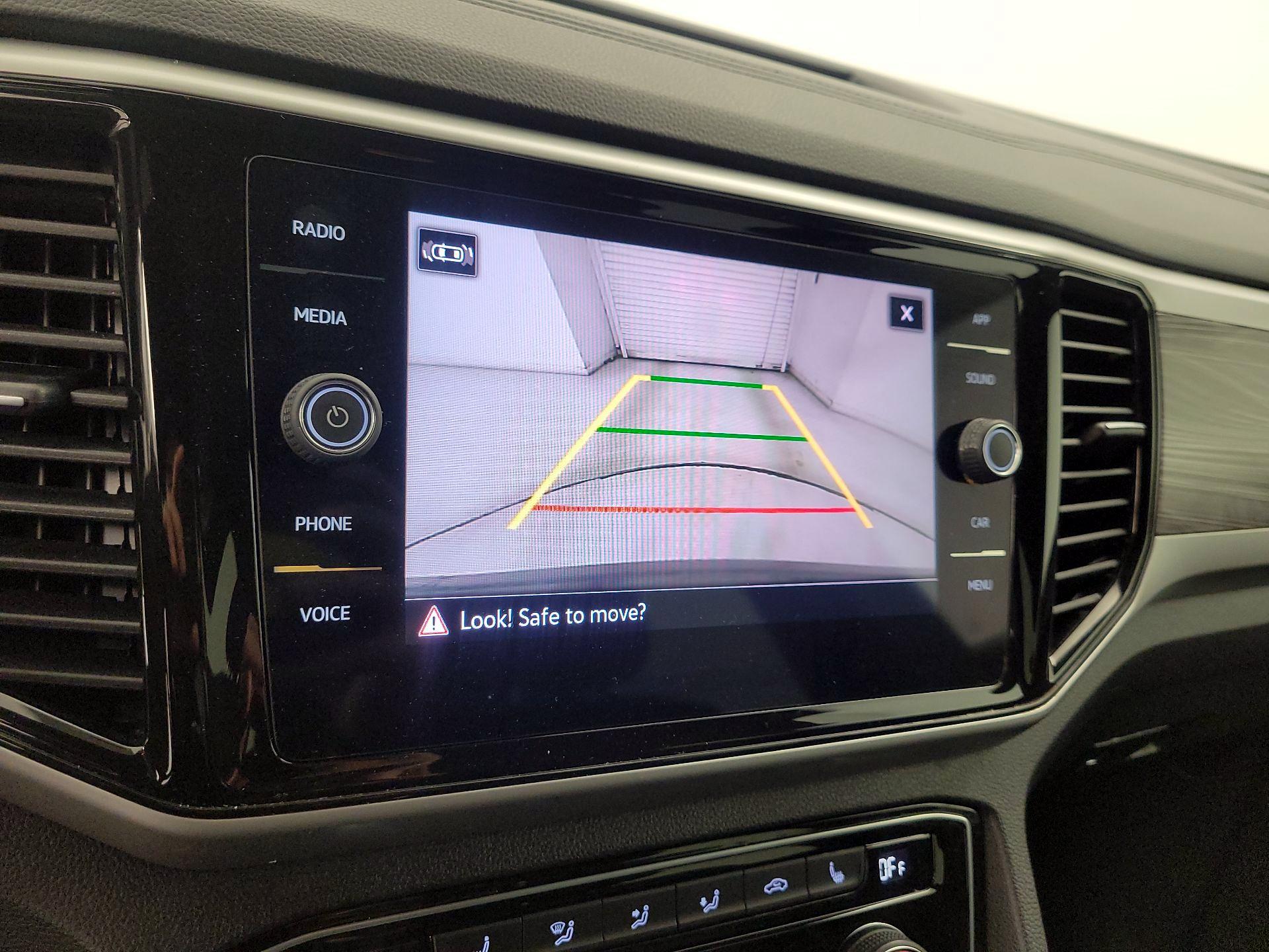 Thumbnail: 2022 Volkswagen Atlas - 14