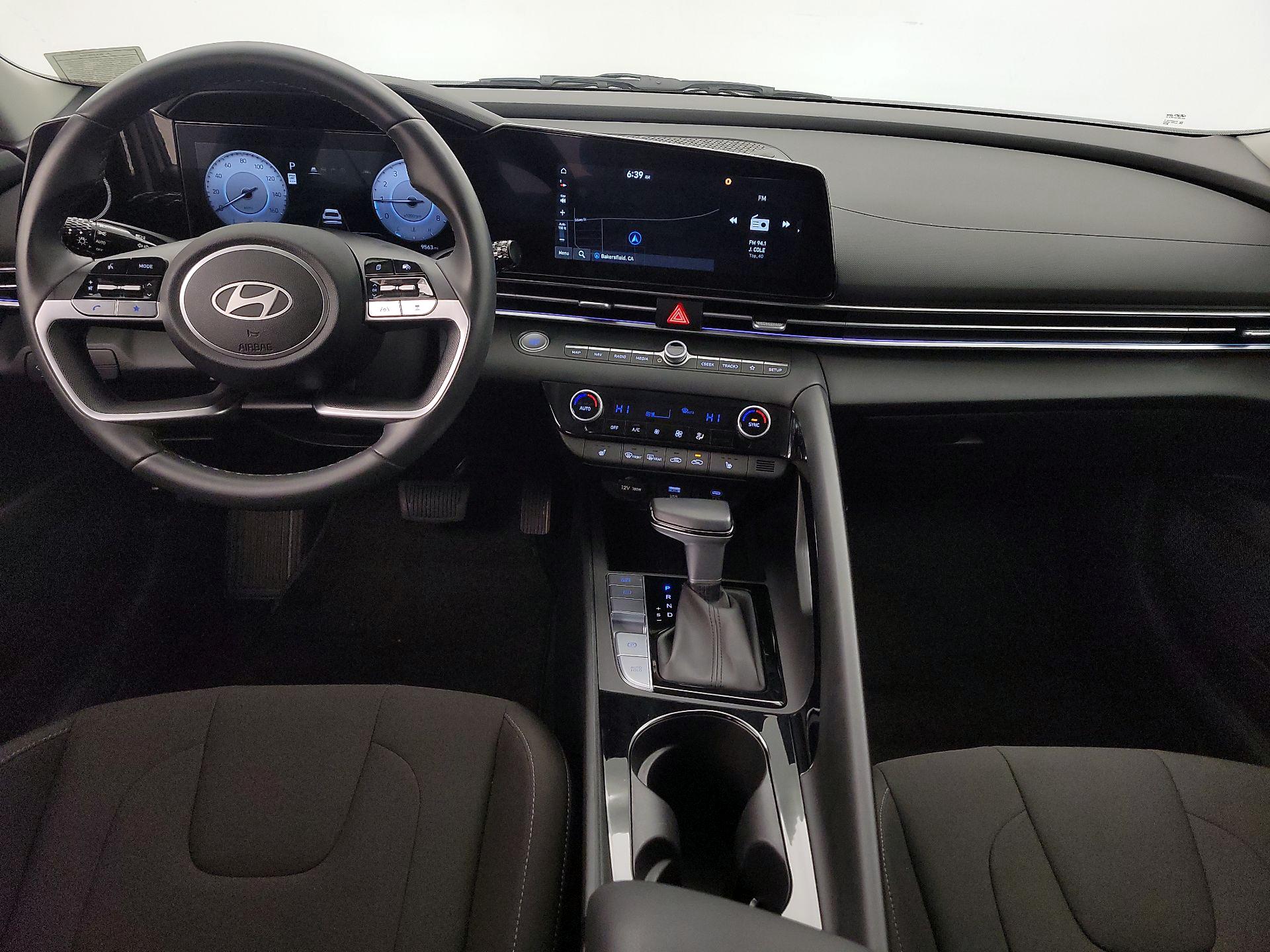 Thumbnail: 2025 Hyundai Elantra - 9