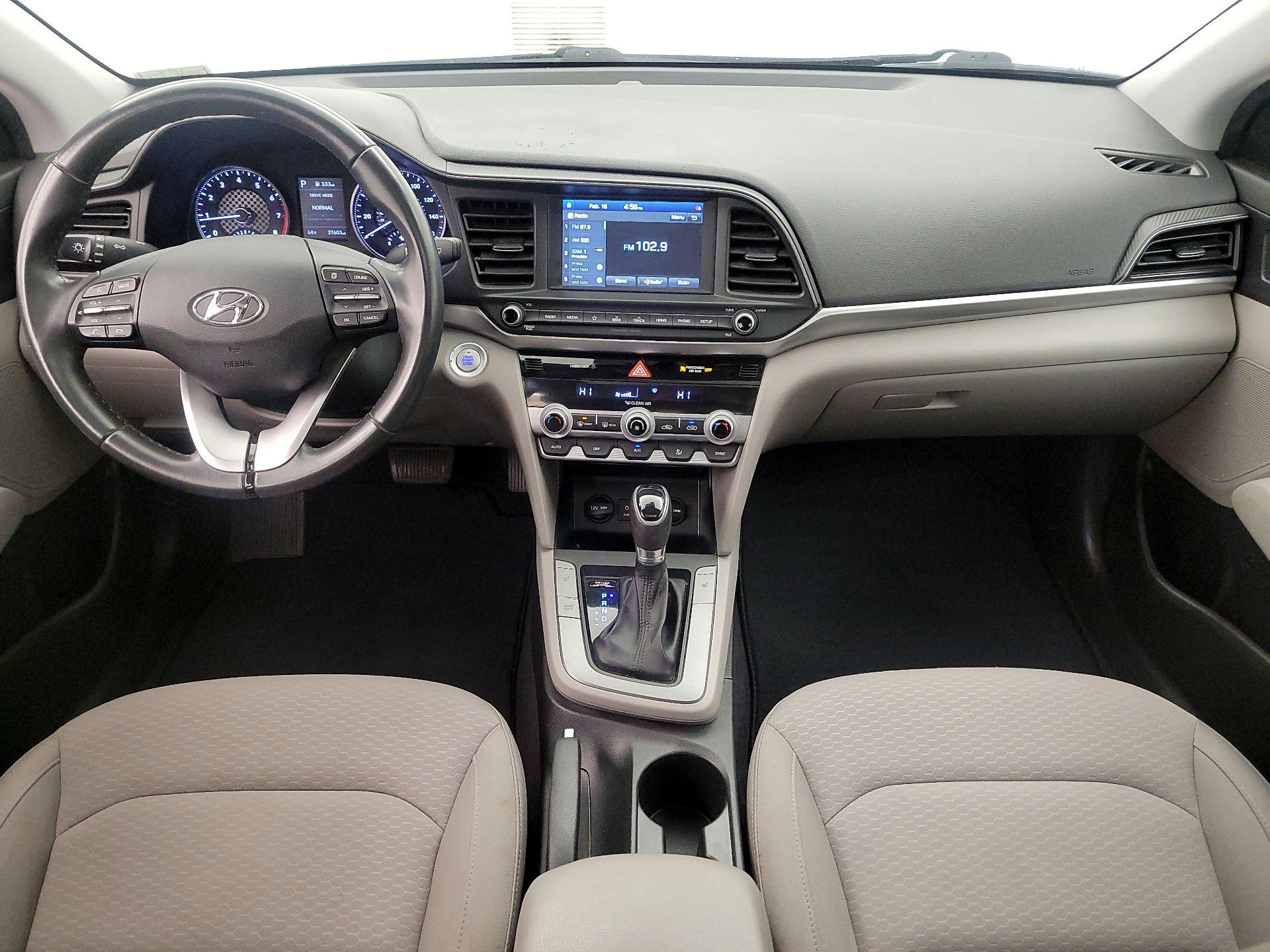 Thumbnail: 2020 Hyundai Elantra - 9