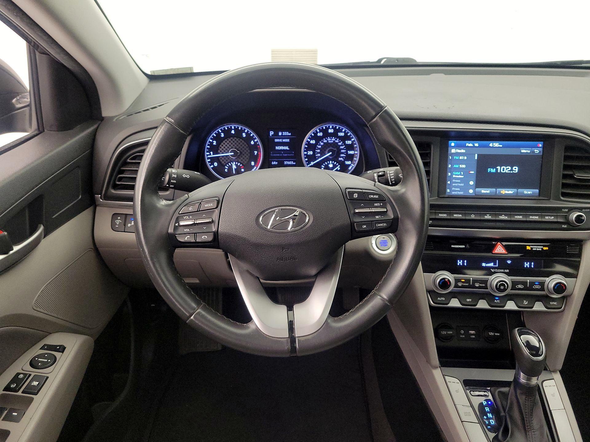 Thumbnail: 2020 Hyundai Elantra - 10