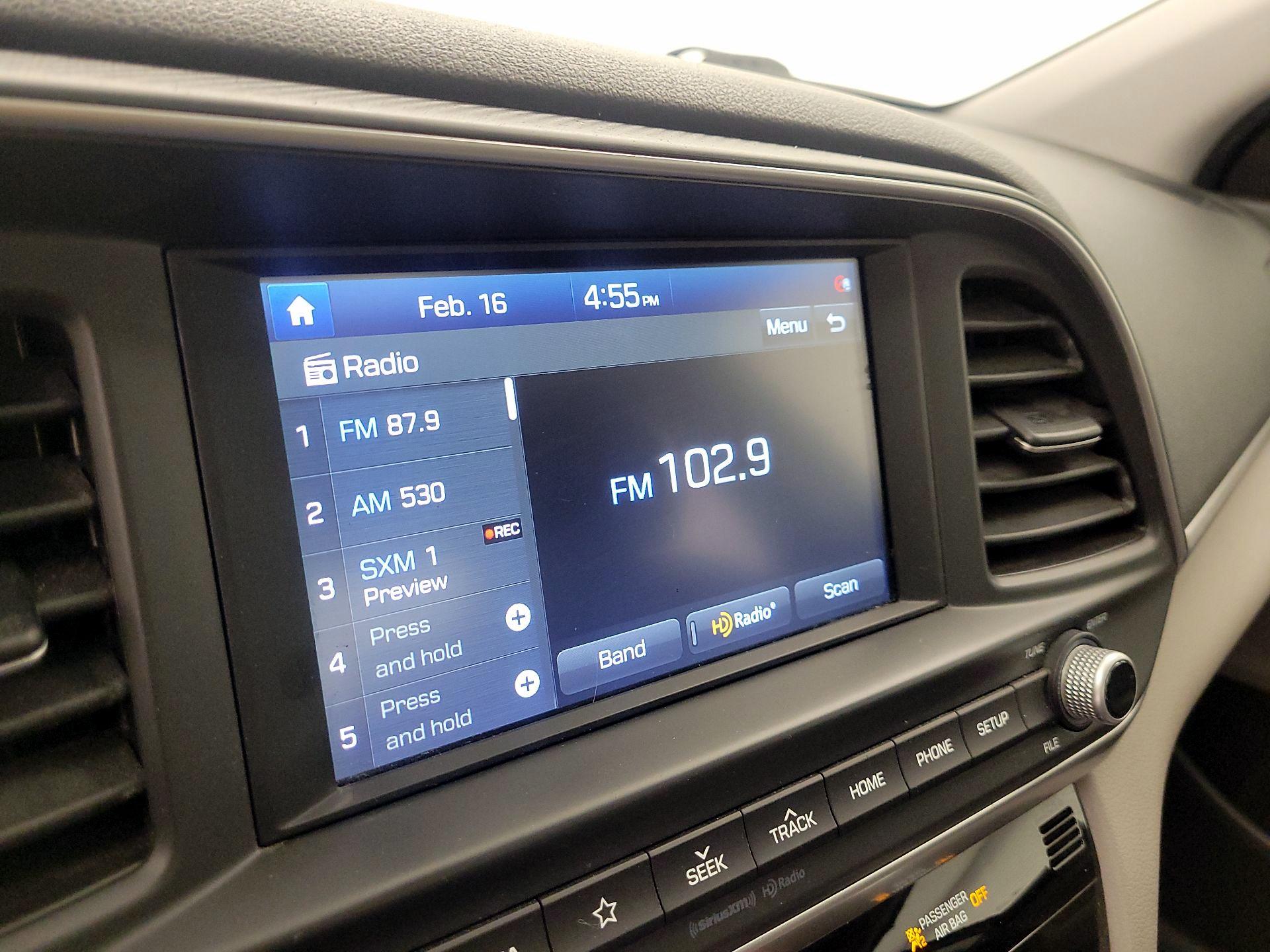 Thumbnail: 2020 Hyundai Elantra - 15