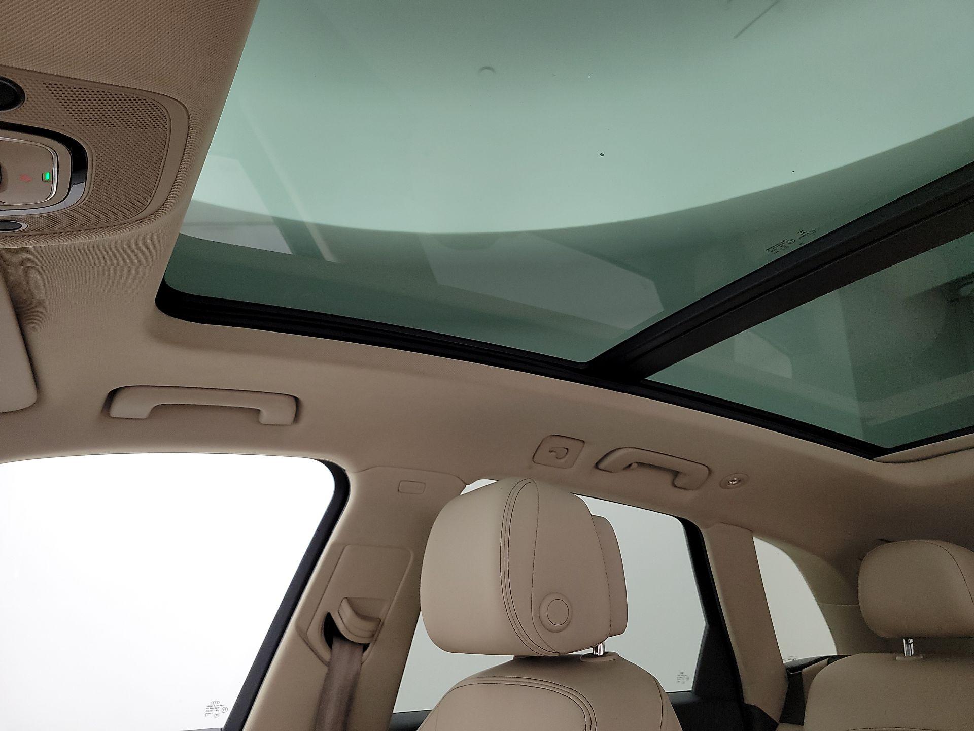 Thumbnail: 2022 Audi Q5 - 19