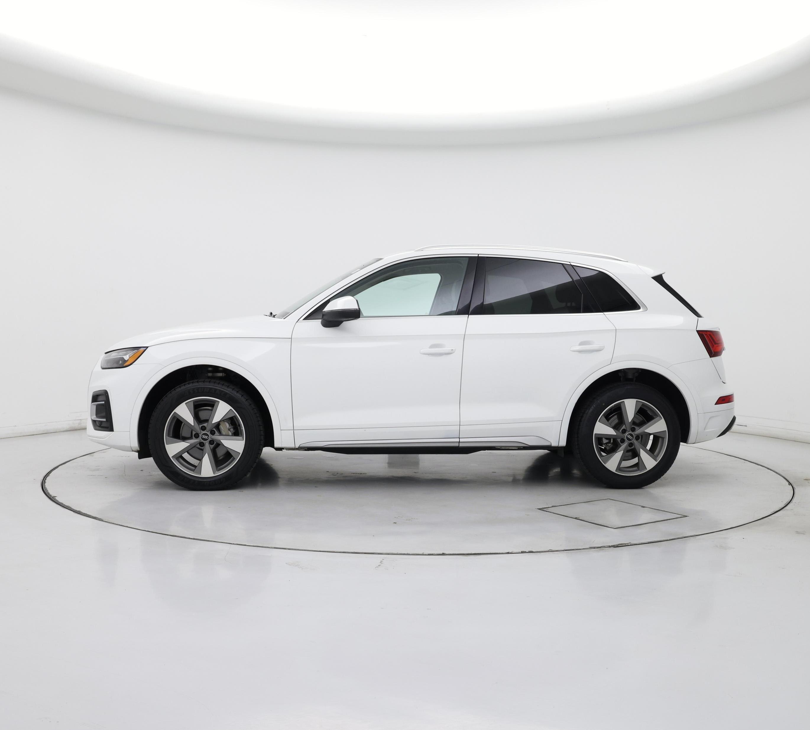 Thumbnail: 2022 Audi Q5 - 3