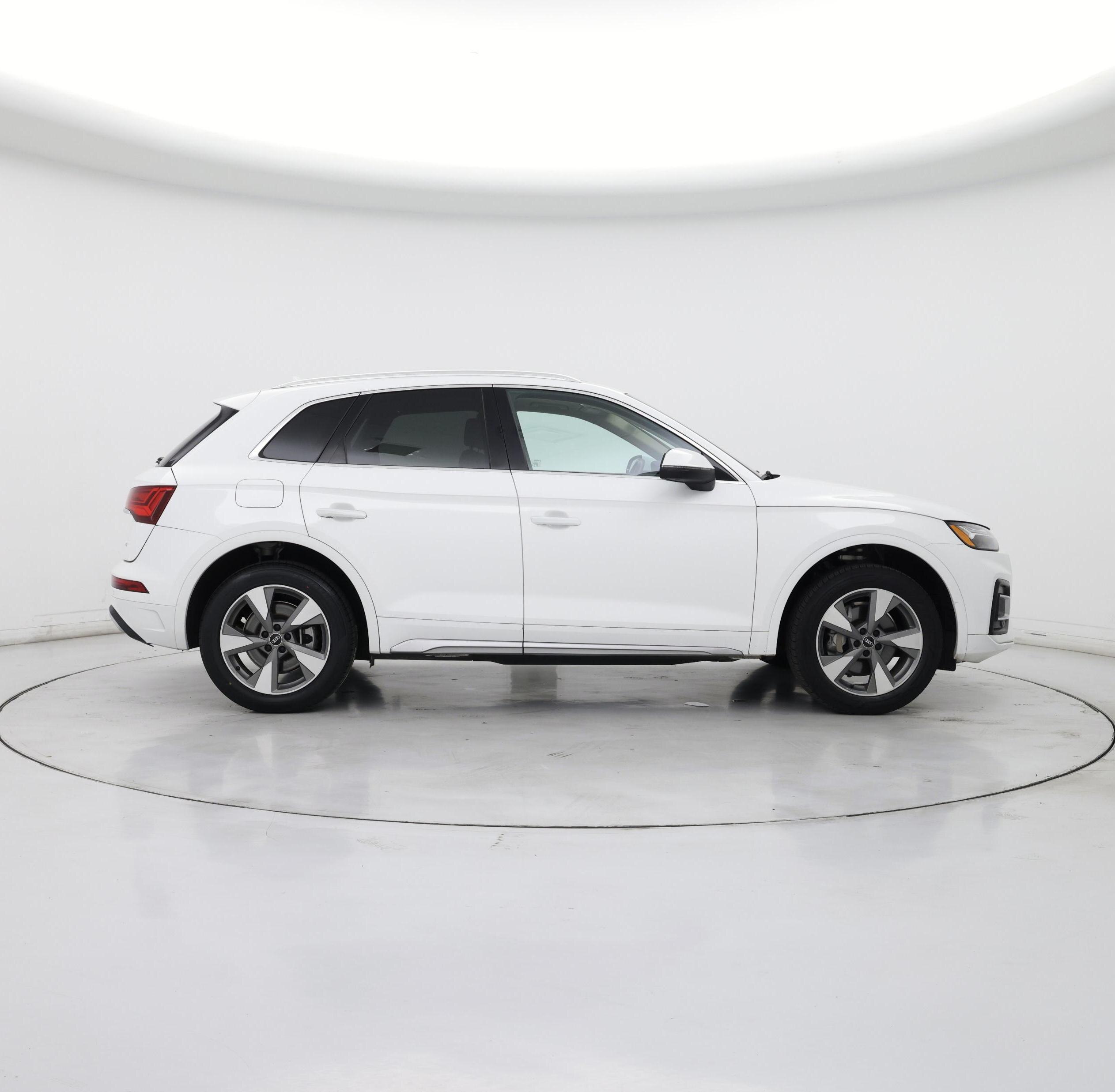 Thumbnail: 2022 Audi Q5 - 7