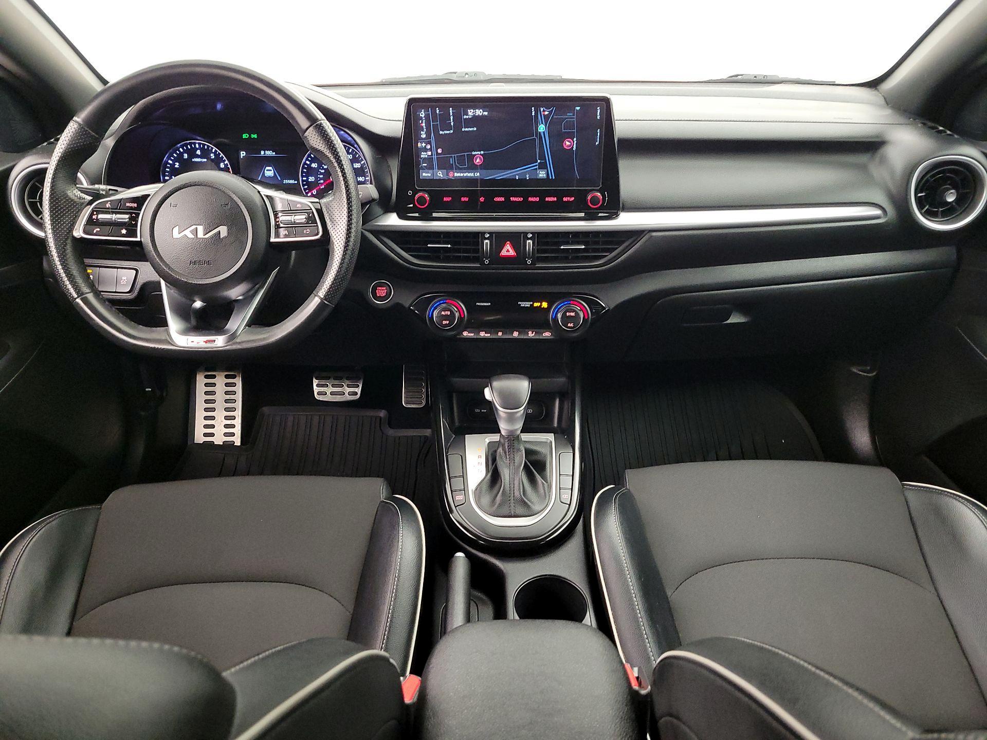 Thumbnail: 2023 Kia Forte - 9