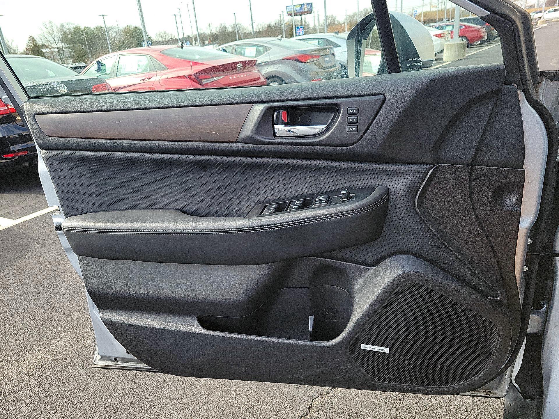 Thumbnail: 2017 Subaru Outback - 10