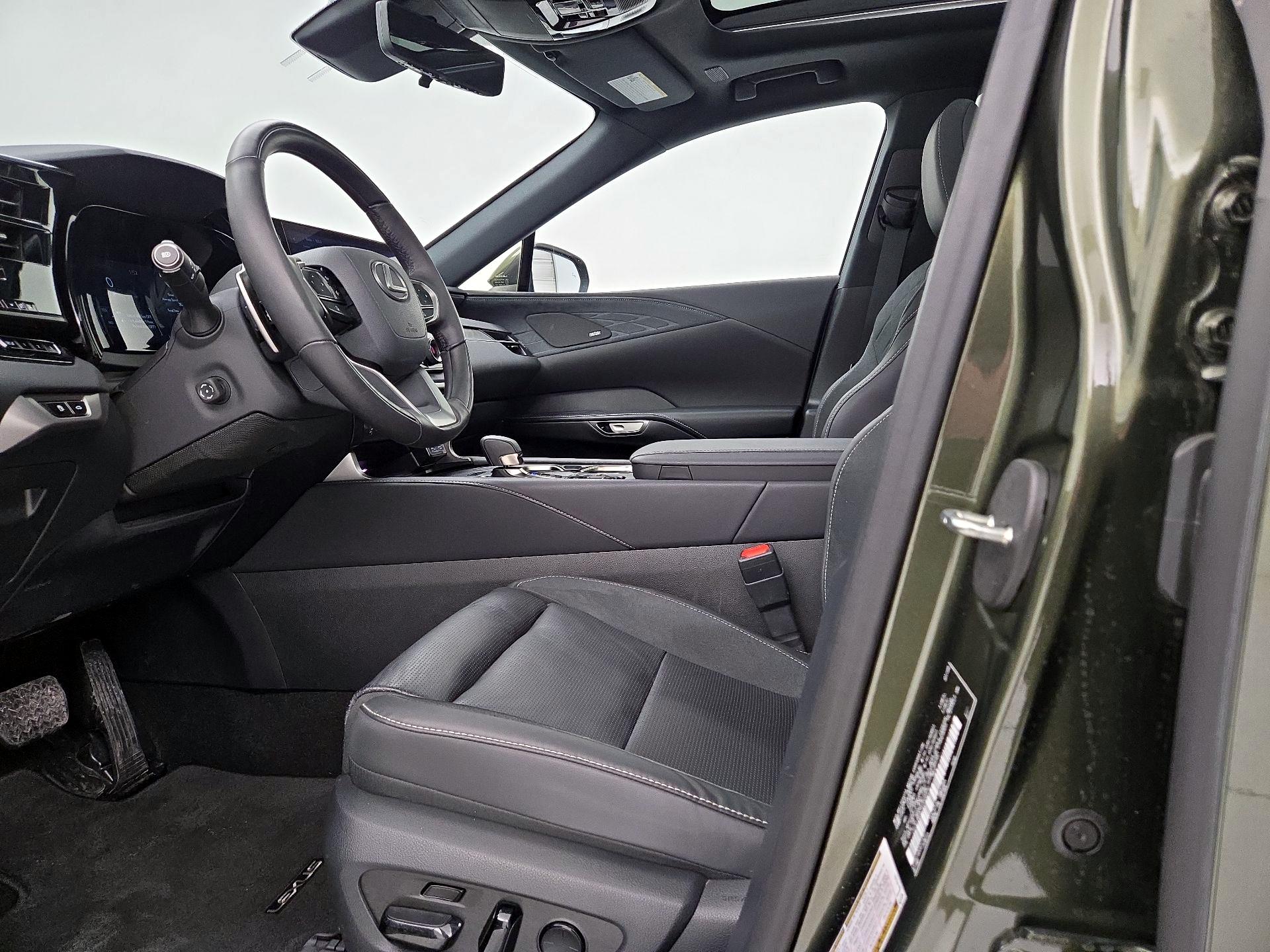 Thumbnail: 2025 Lexus RX - 11