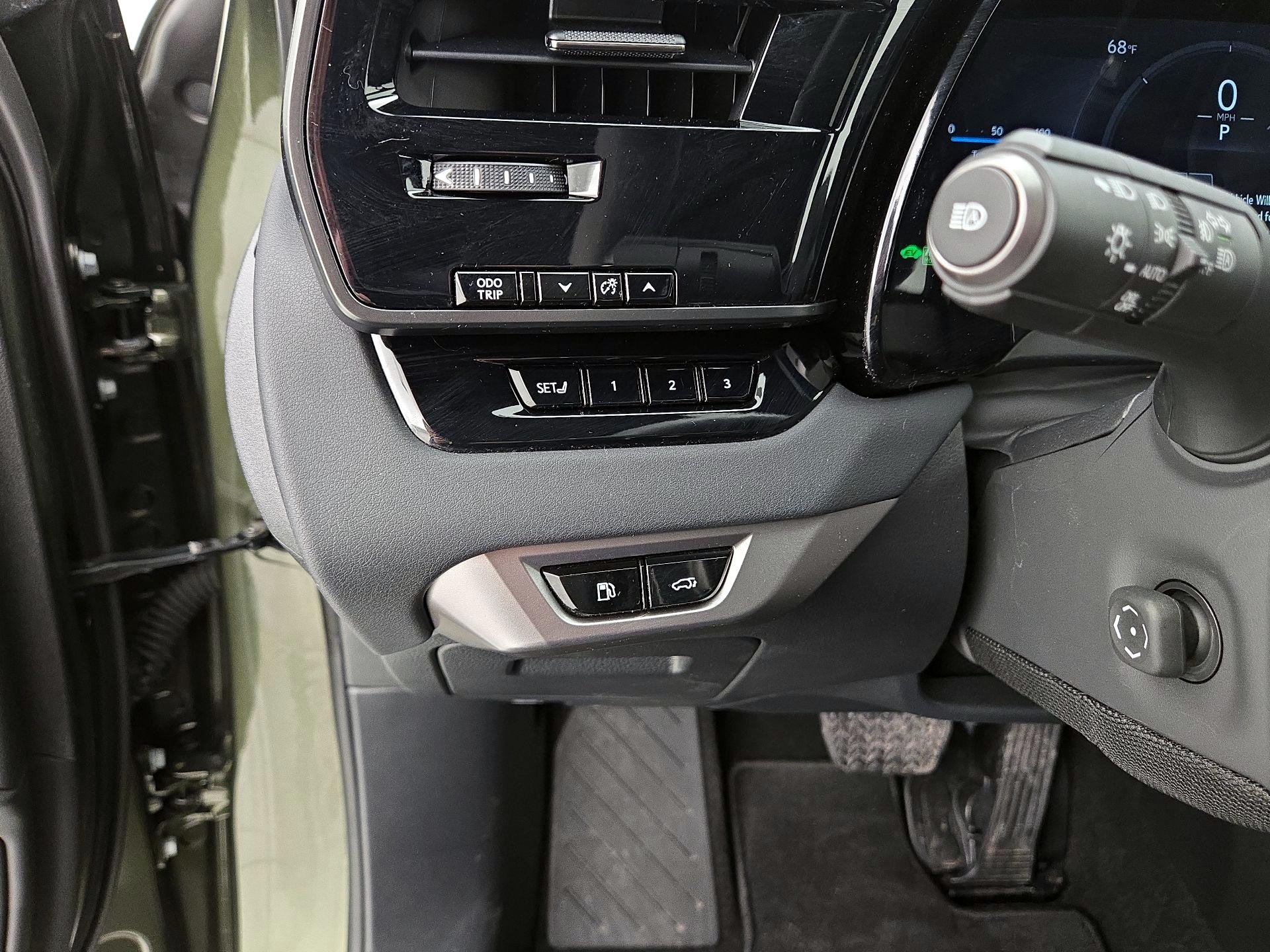 Thumbnail: 2025 Lexus RX - 13