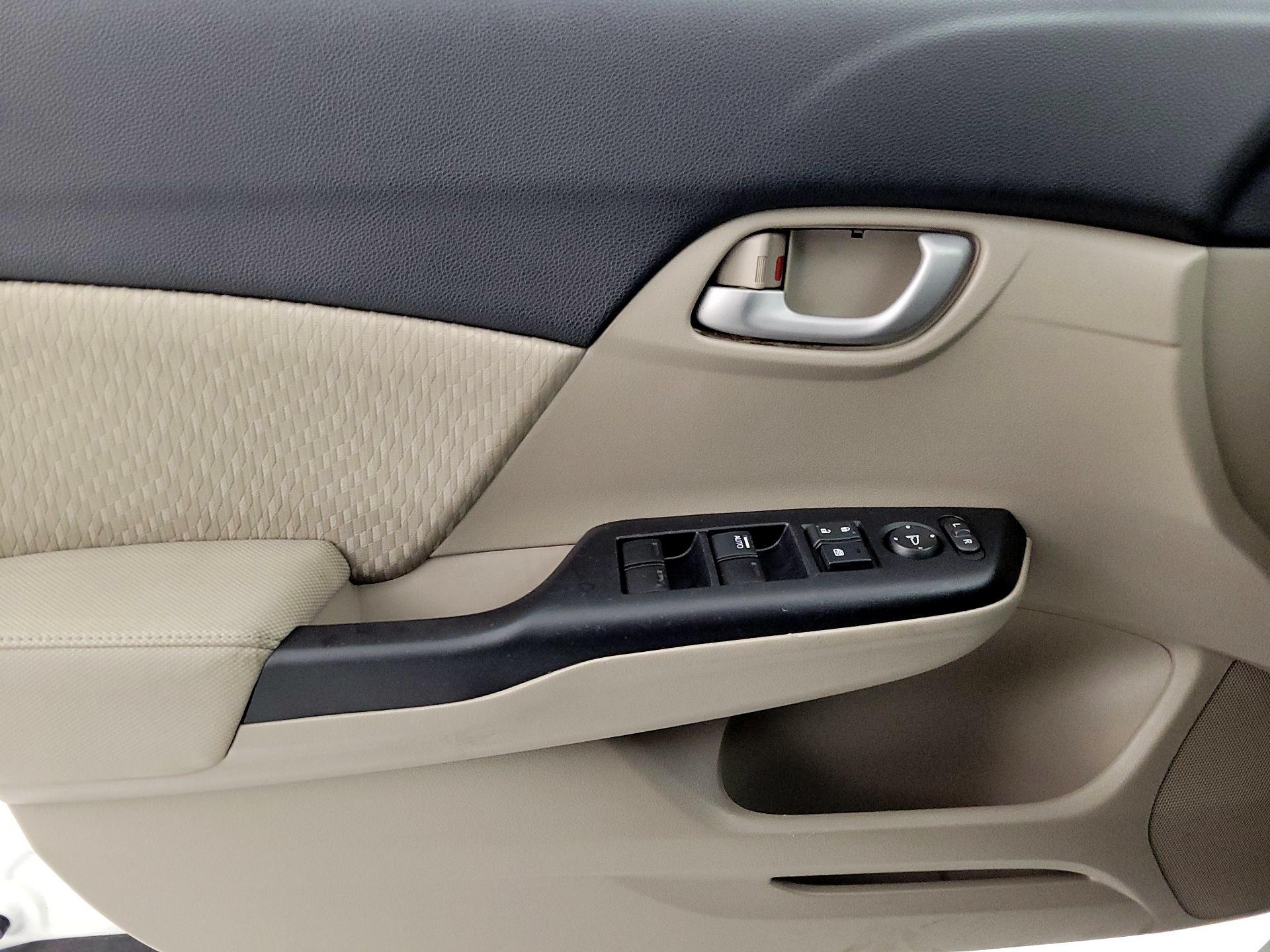 Thumbnail: 2015 Honda Civic - 12