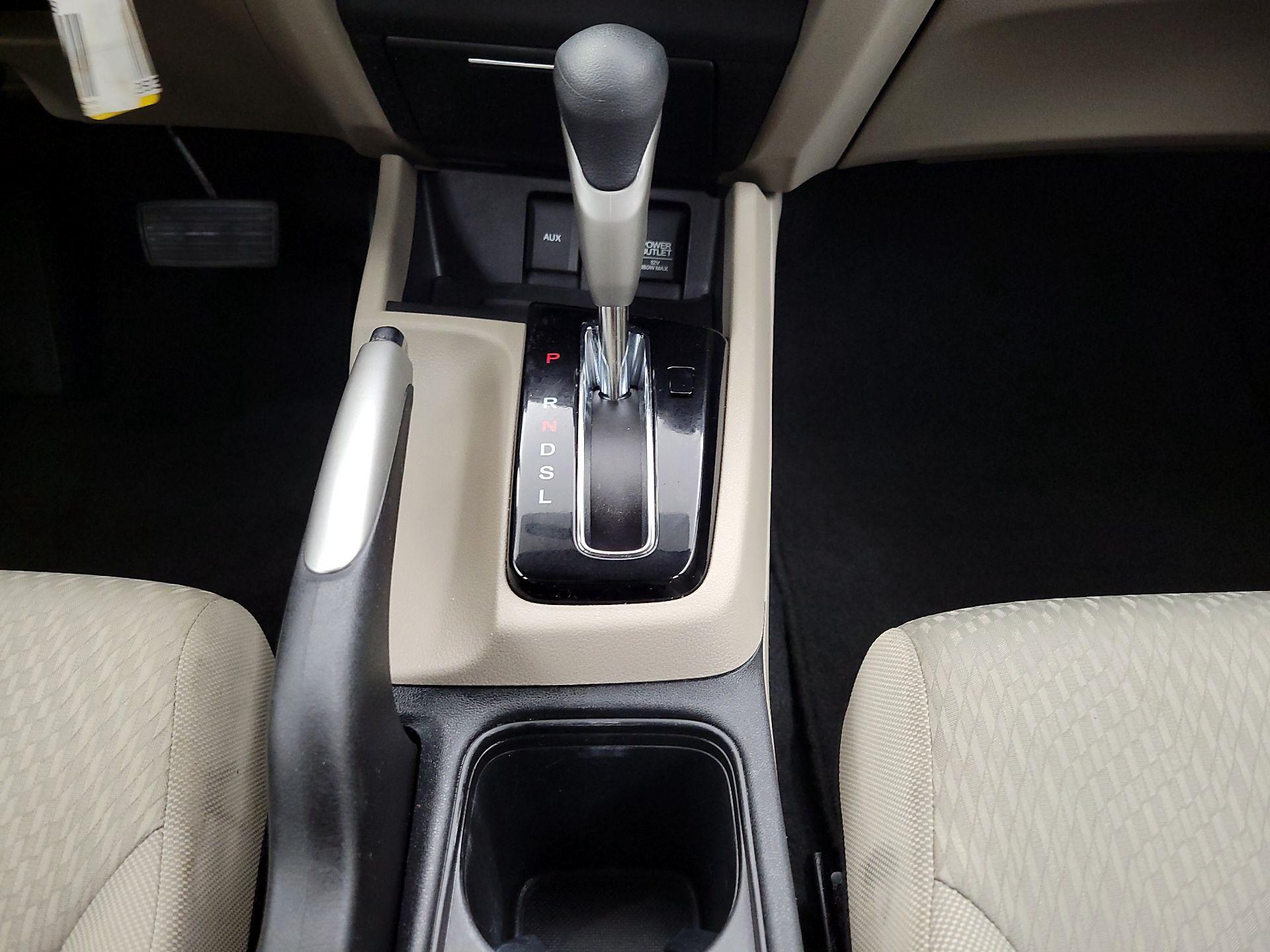 Thumbnail: 2015 Honda Civic - 17