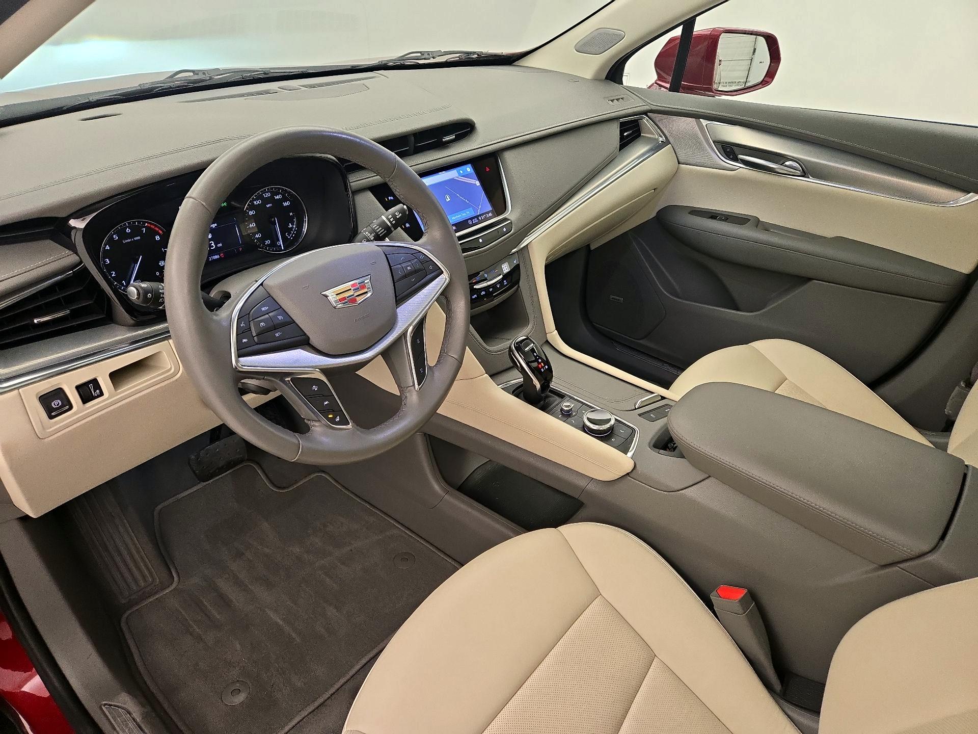 Thumbnail: 2020 Cadillac XT5 - 11