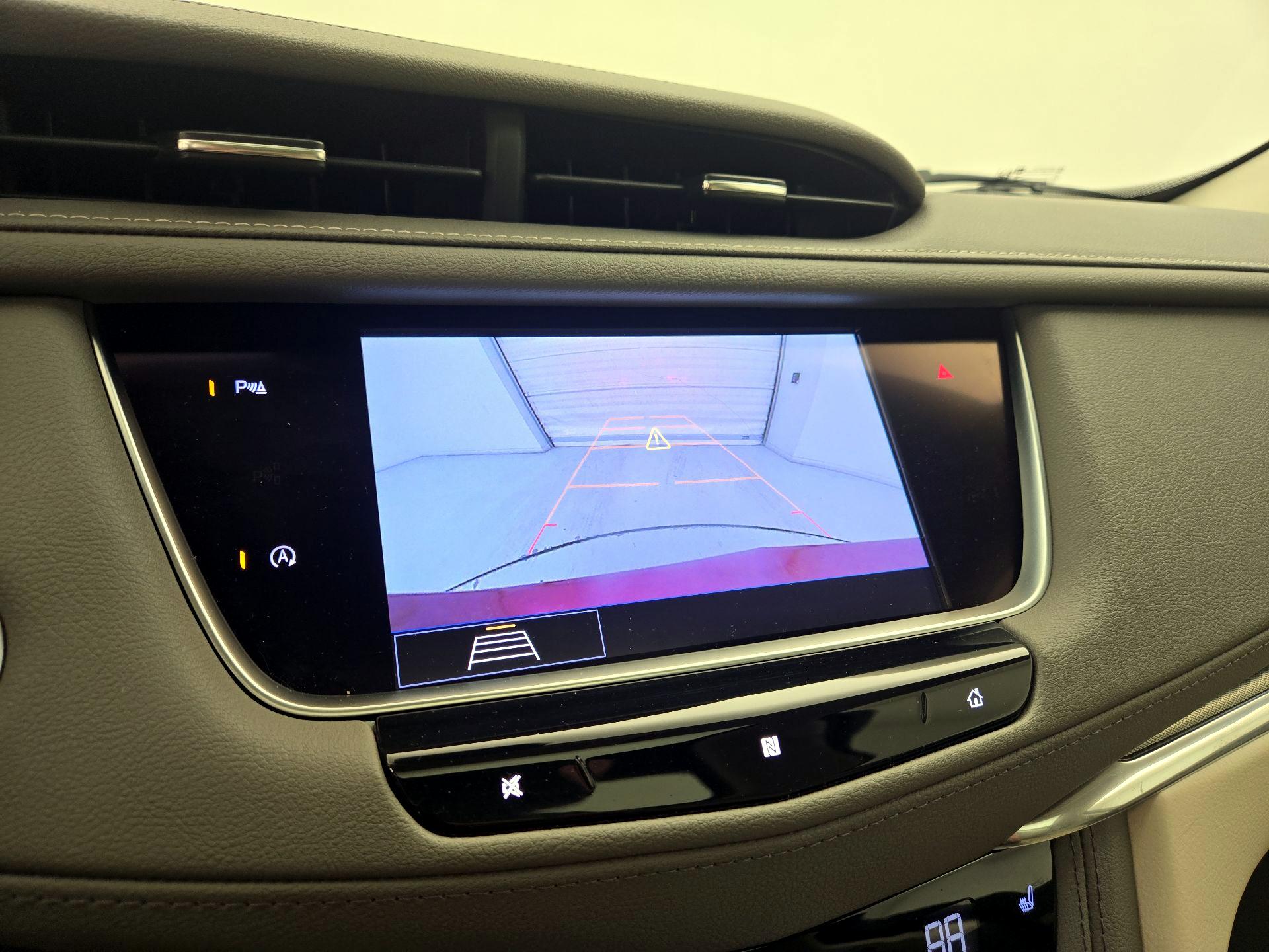 Thumbnail: 2020 Cadillac XT5 - 15