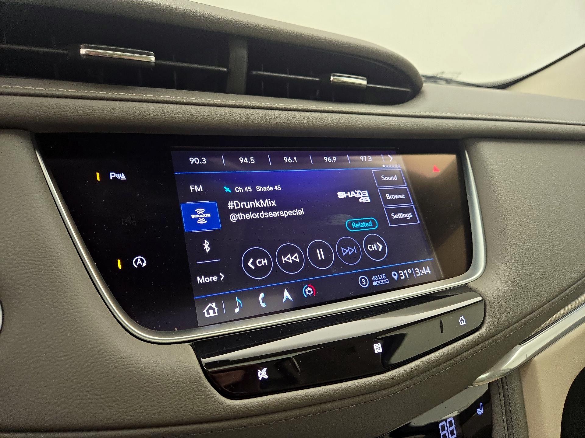 Thumbnail: 2020 Cadillac XT5 - 16