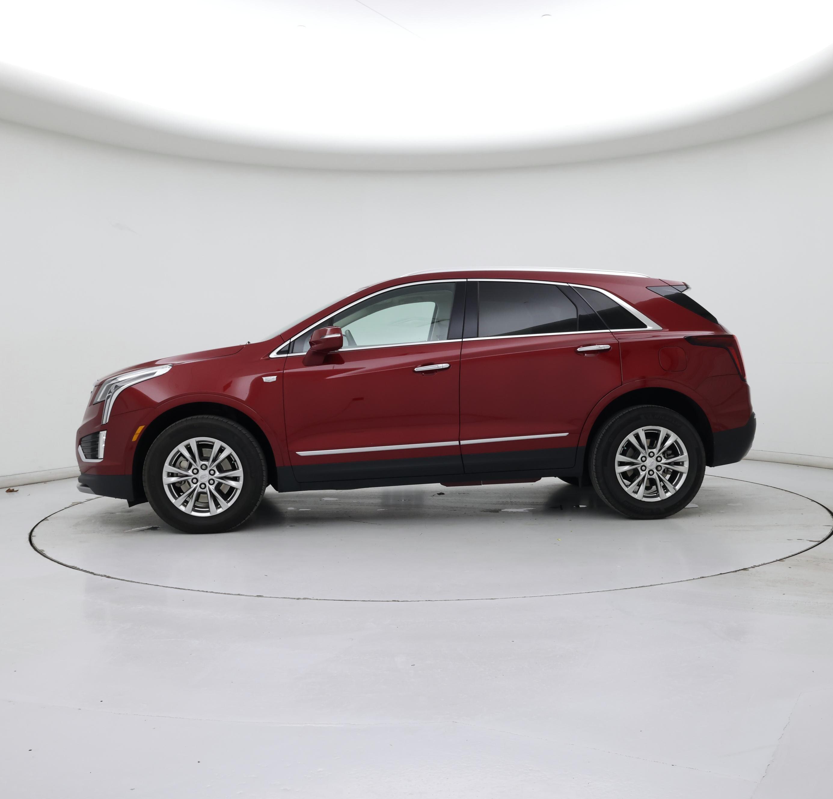Thumbnail: 2020 Cadillac XT5 - 3
