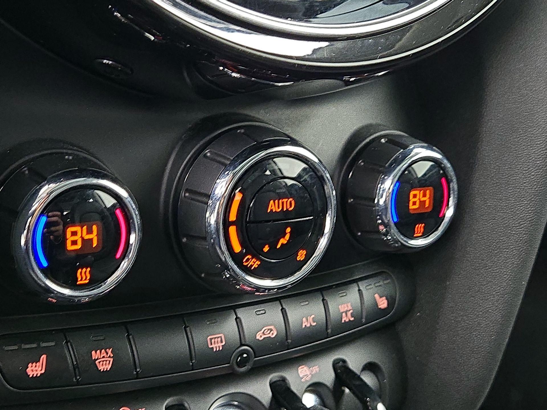 Thumbnail: 2024 MINI Cooper Hardtop - 16