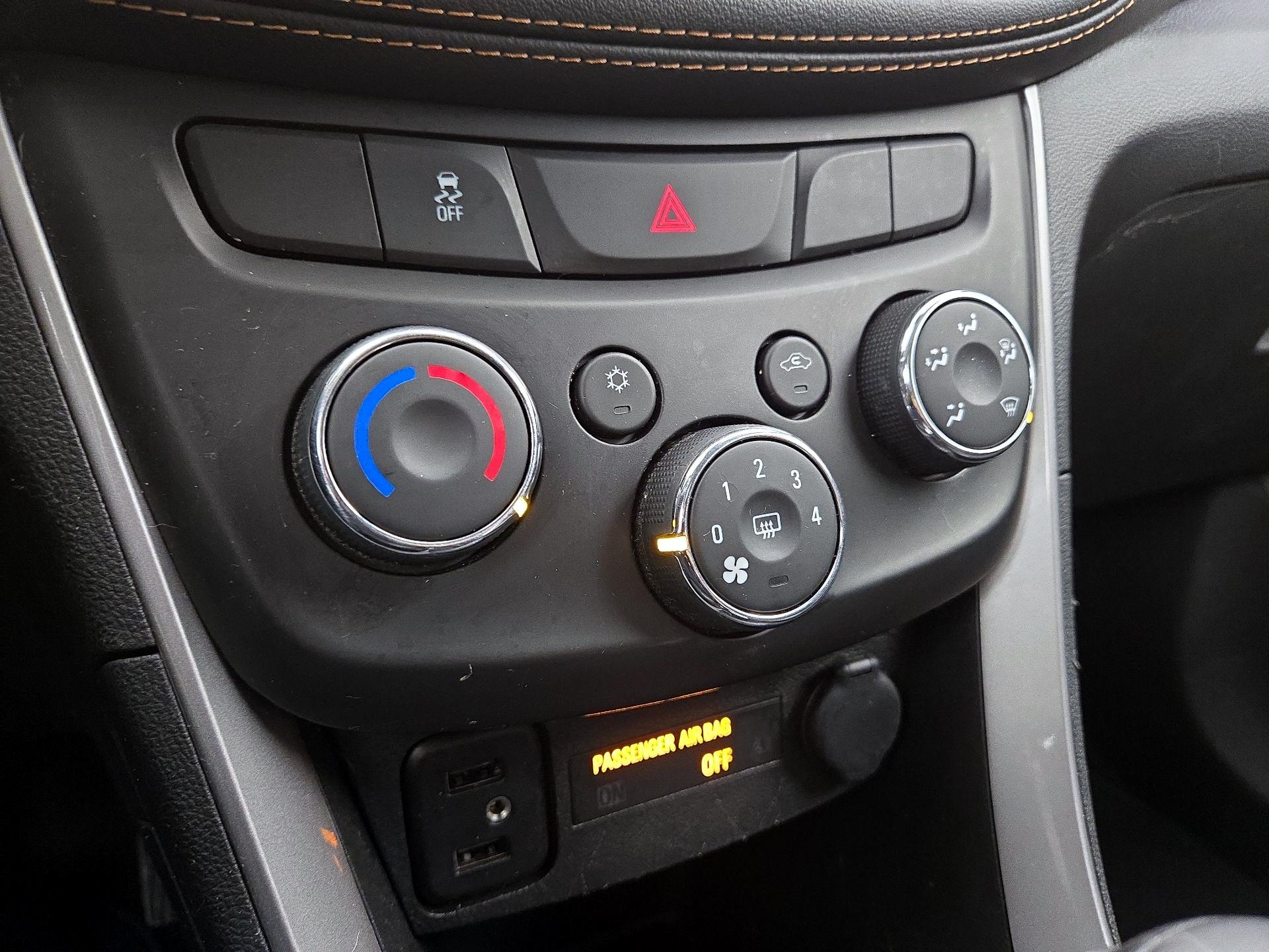 Thumbnail: 2020 Chevrolet Trax - 16