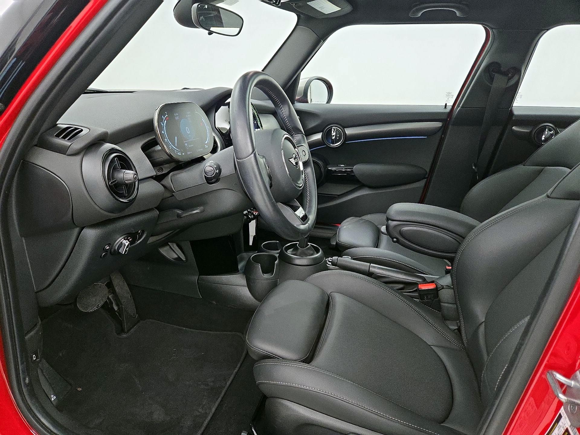 Thumbnail: 2022 MINI Cooper Hardtop - 11