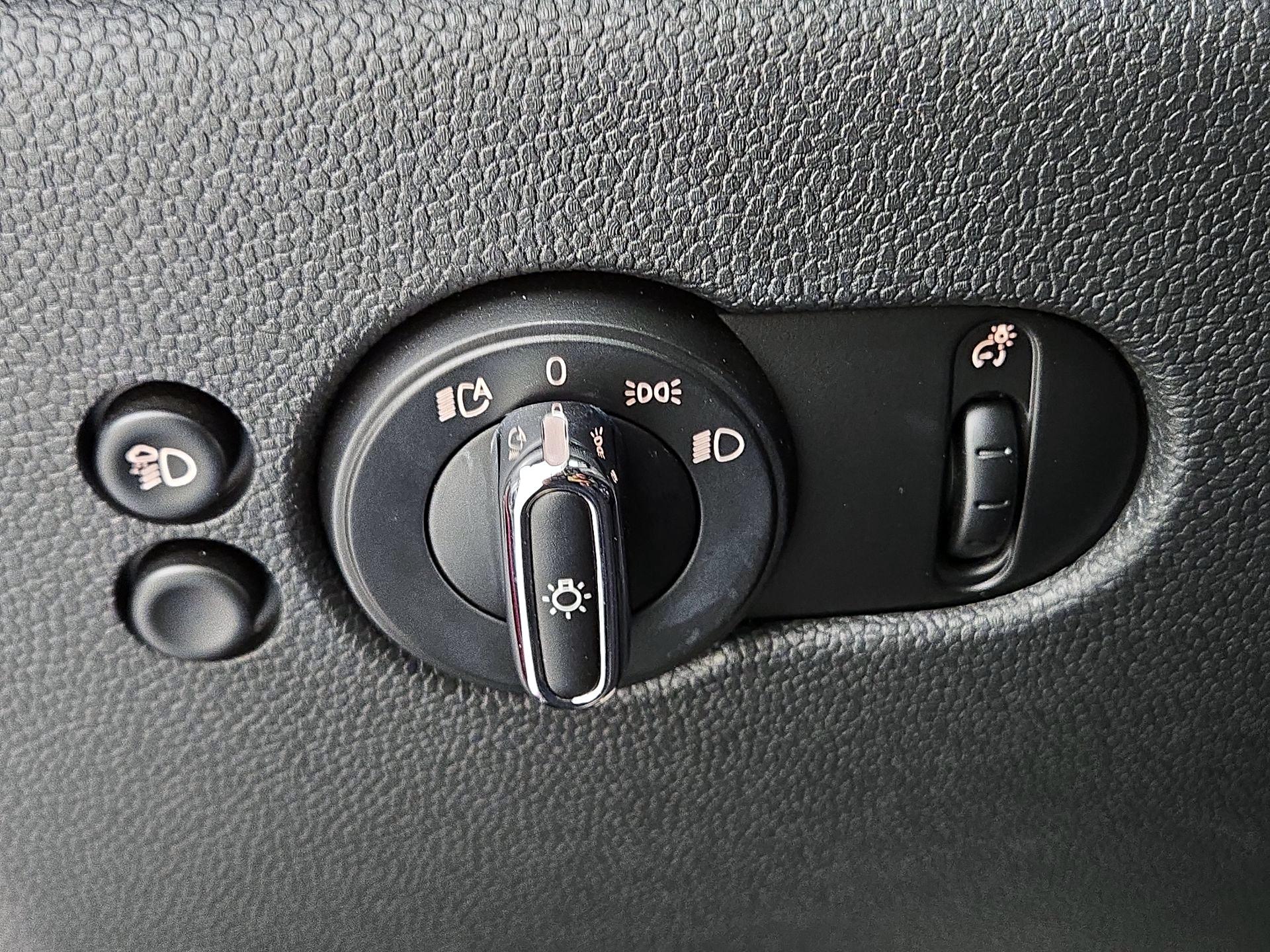 Thumbnail: 2022 MINI Cooper Hardtop - 13