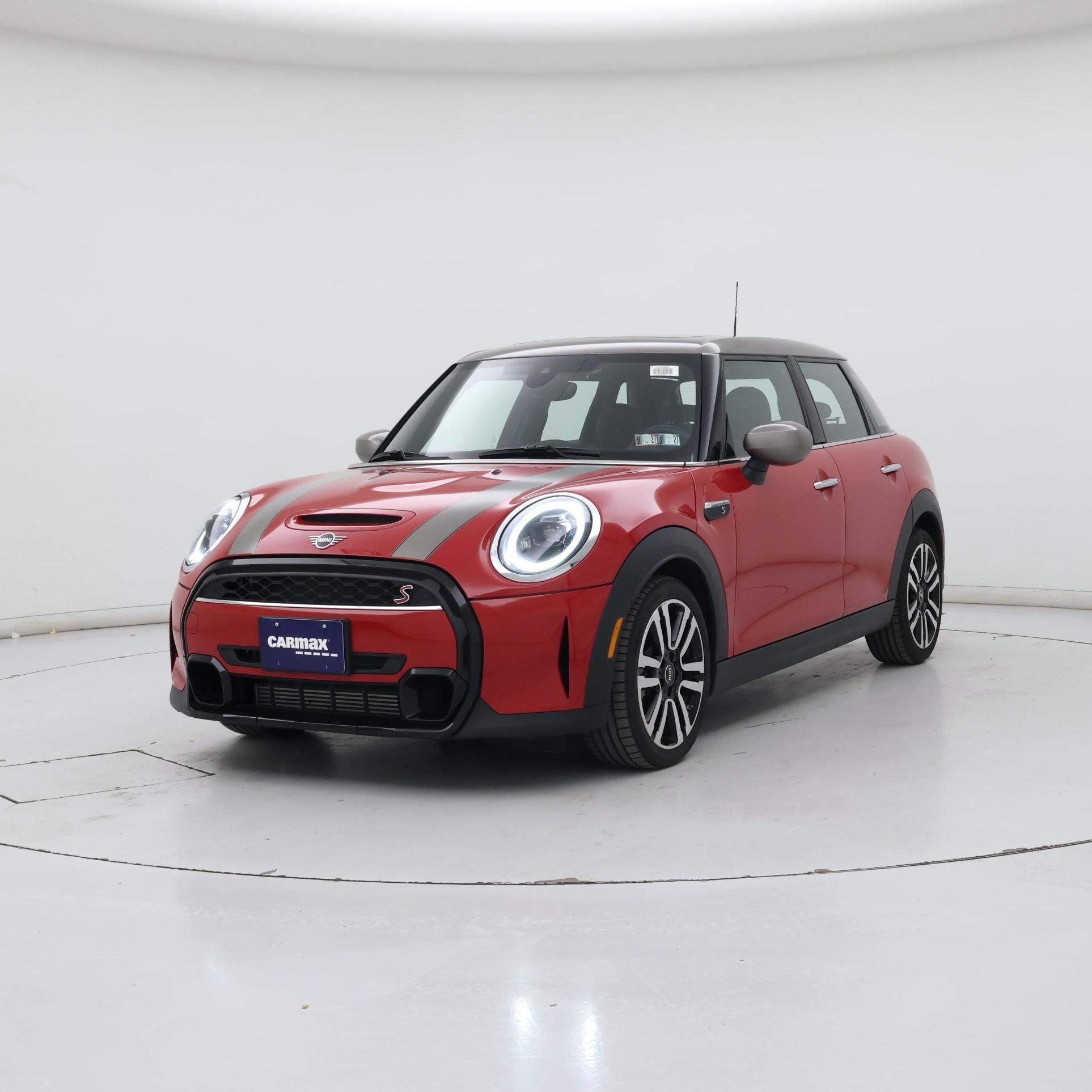 Thumbnail: 2022 MINI Cooper Hardtop - 4