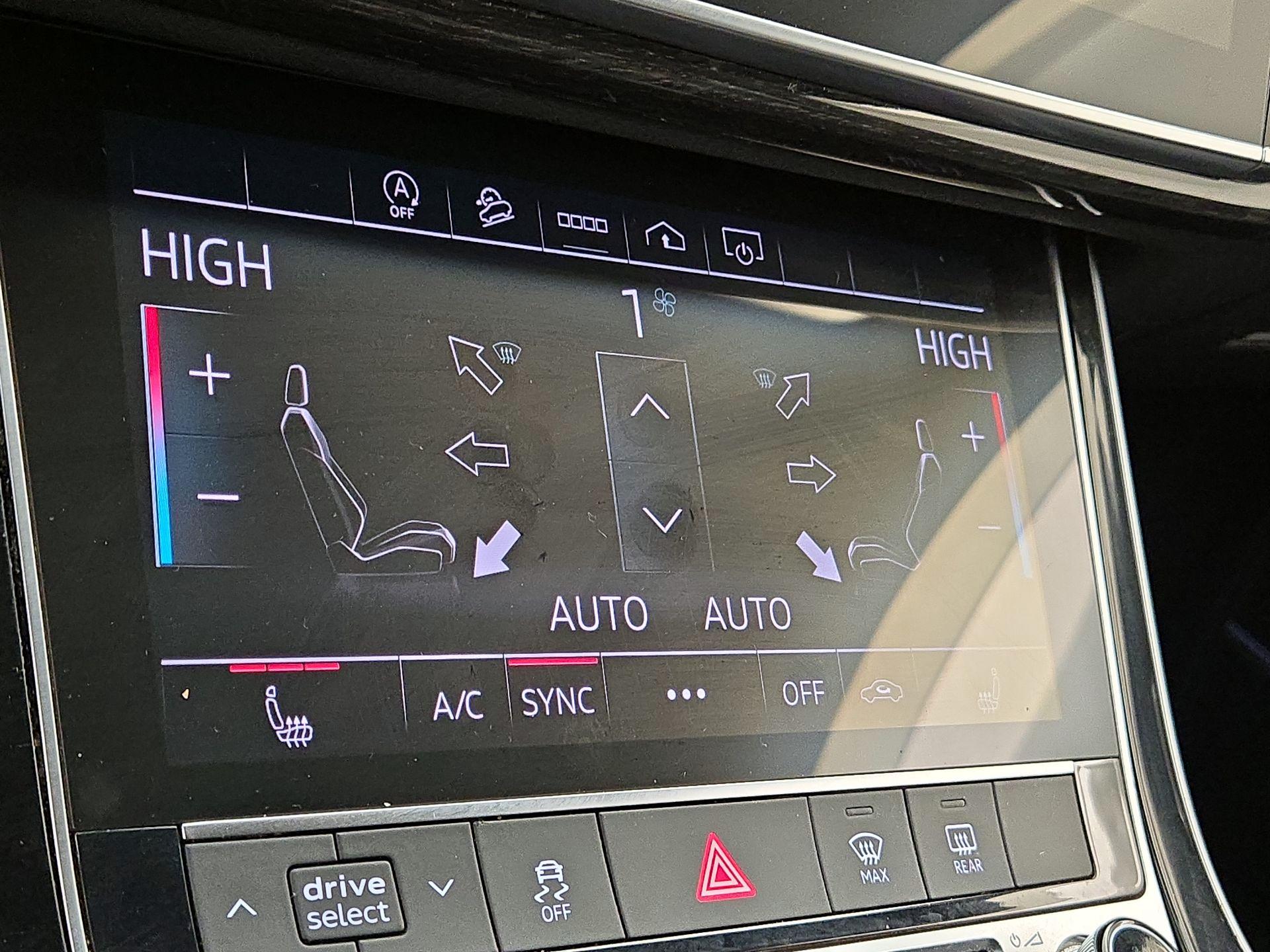 Thumbnail: 2021 Audi Q7 - 16