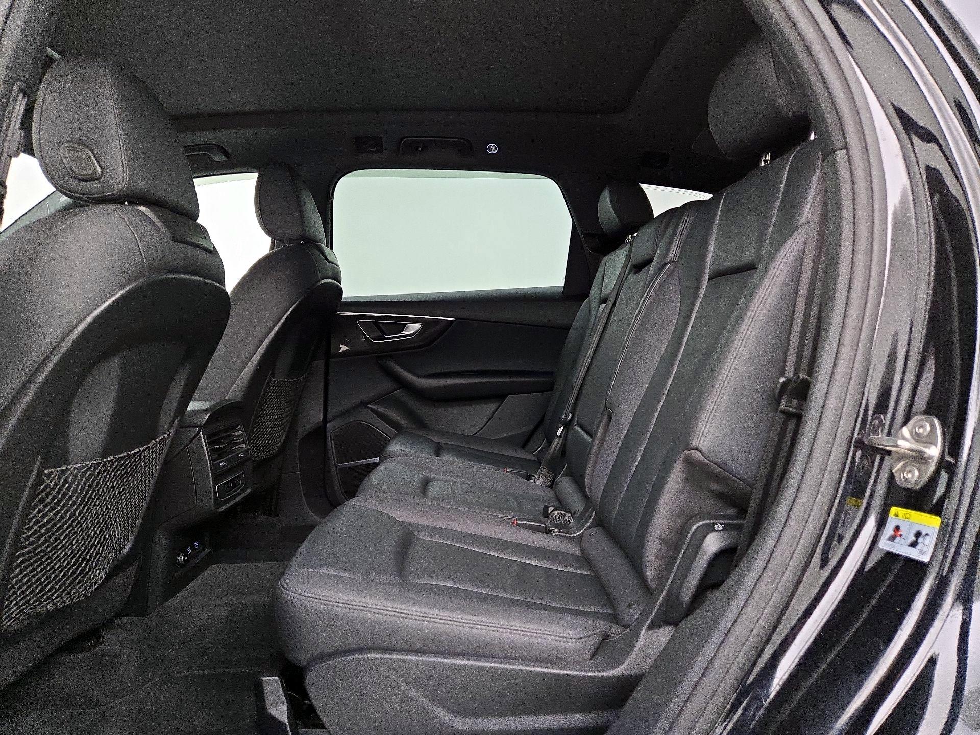 Thumbnail: 2021 Audi Q7 - 20