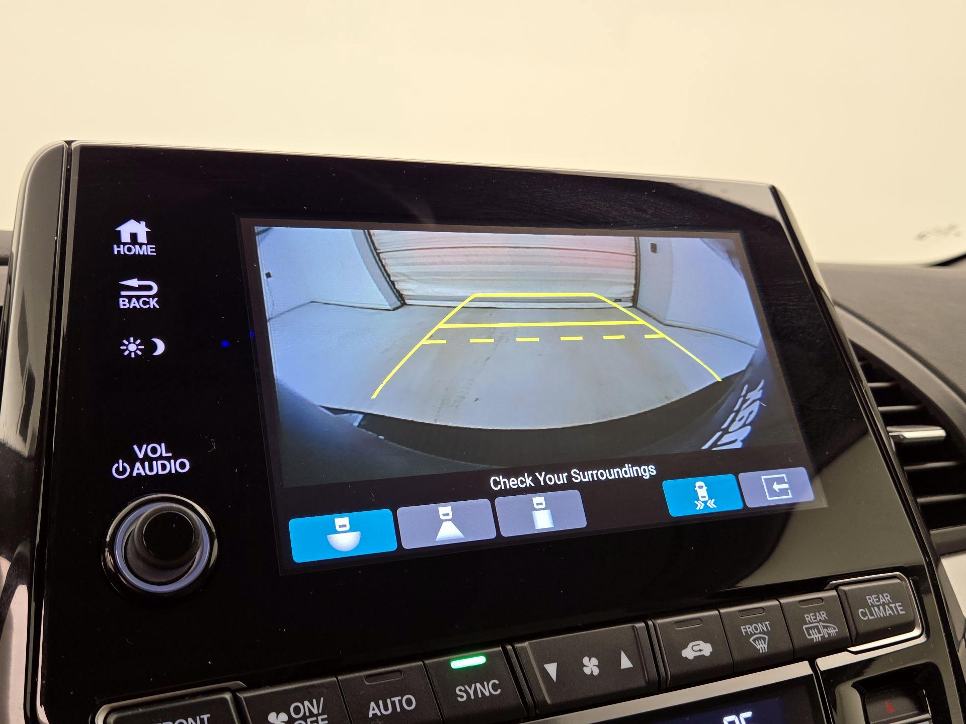 Thumbnail: 2018 Honda Odyssey - 15