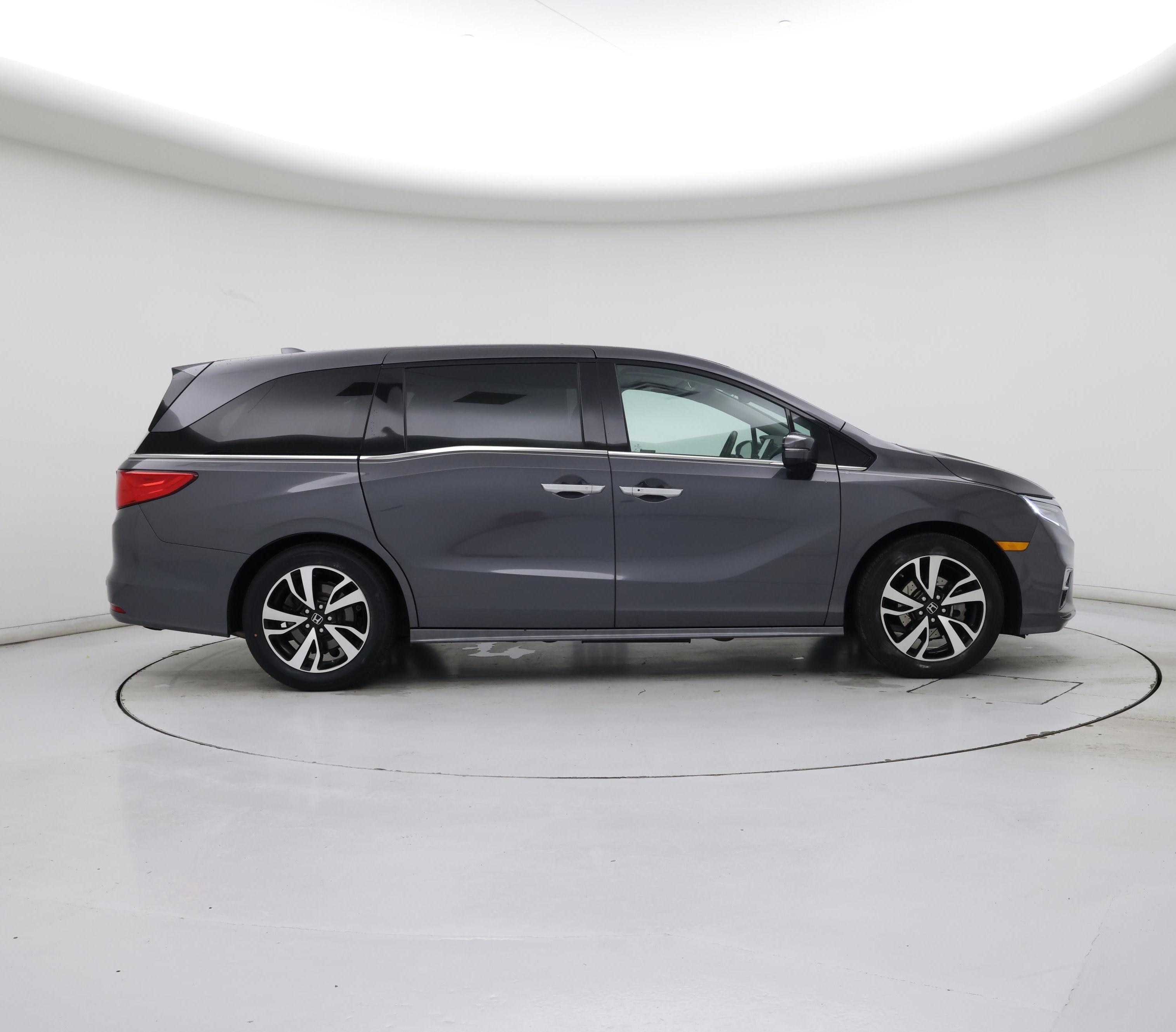 Thumbnail: 2018 Honda Odyssey - 7