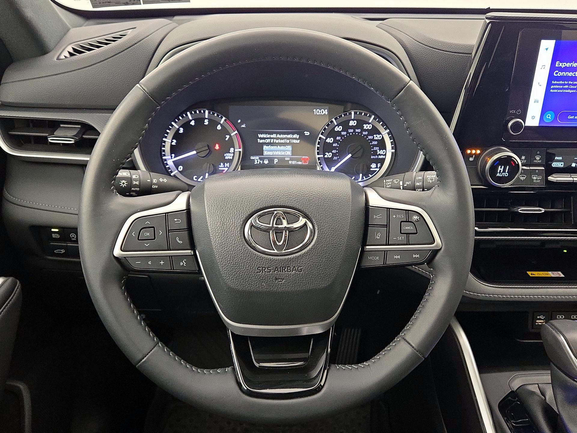 Thumbnail: 2024 Toyota Highlander - 10