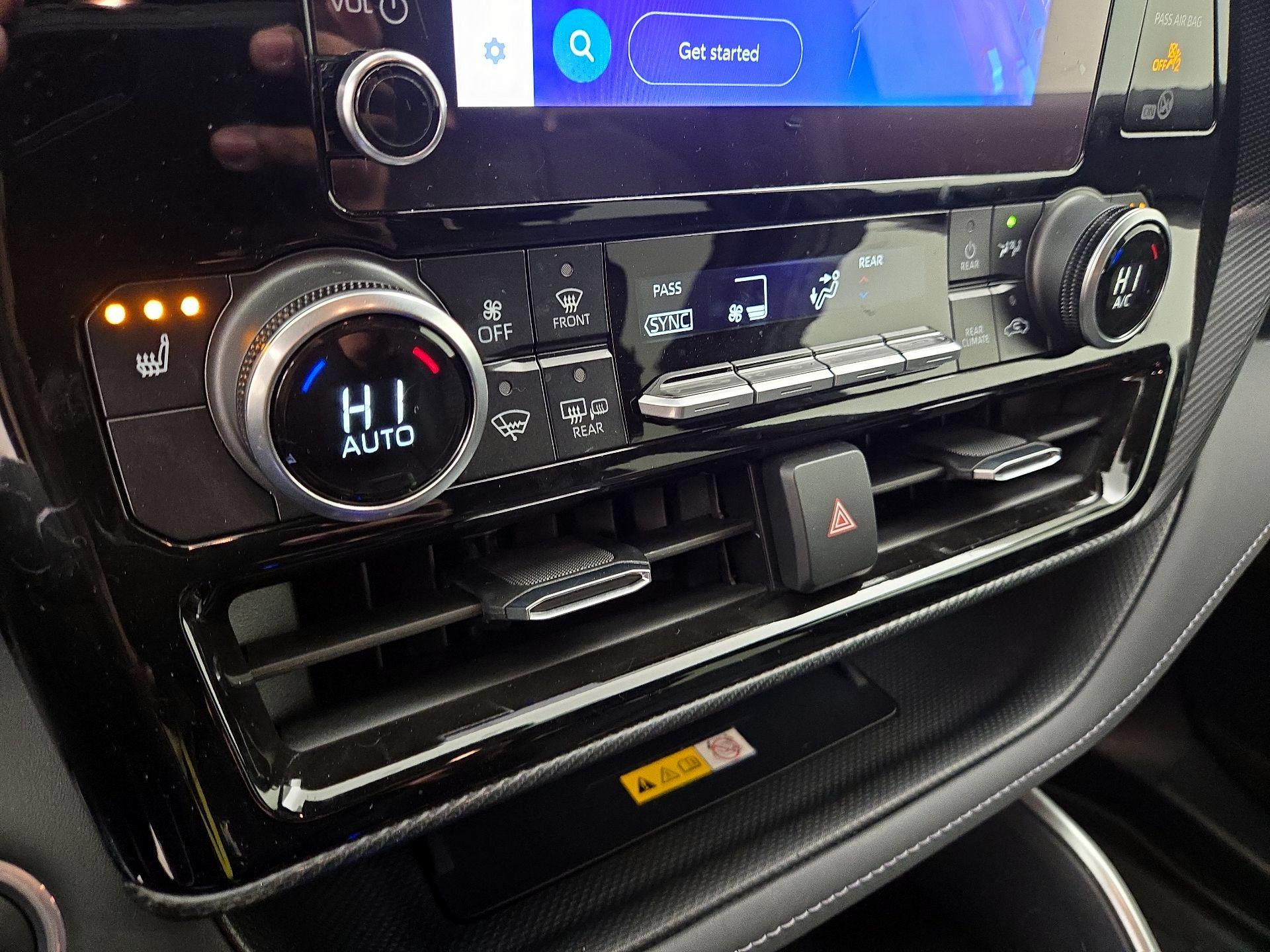 Thumbnail: 2024 Toyota Highlander - 16