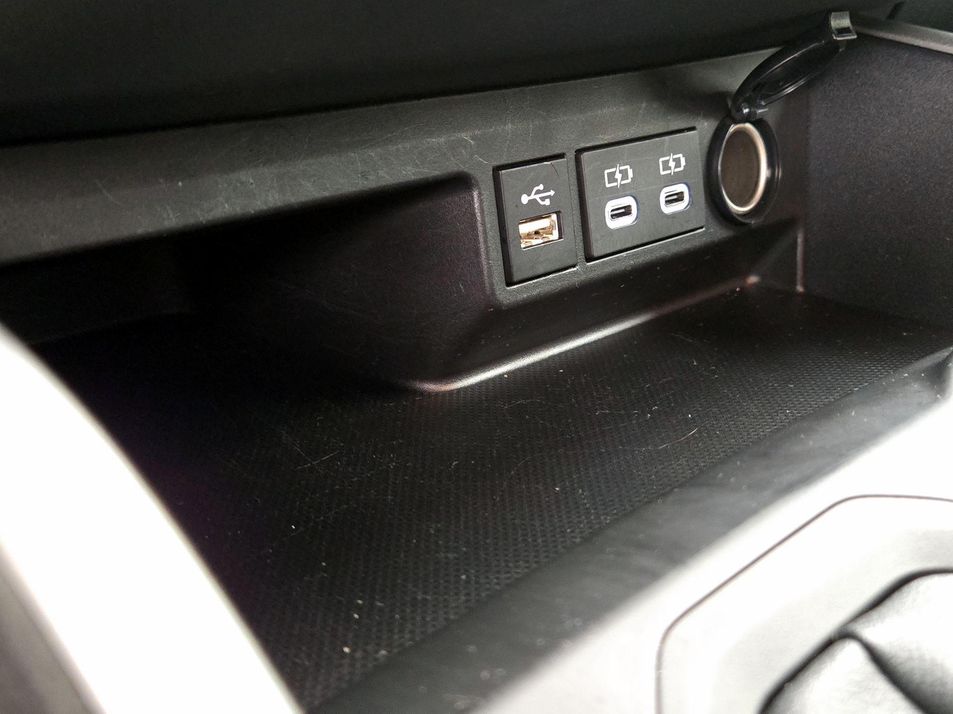 Thumbnail: 2024 Toyota Highlander - 18