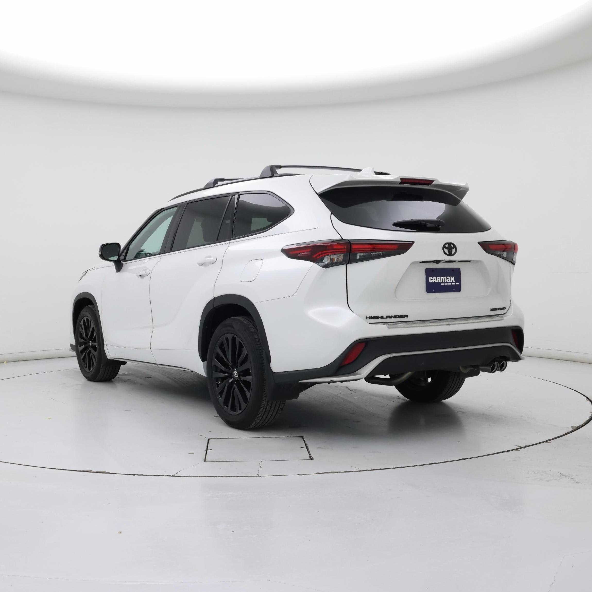 Thumbnail: 2024 Toyota Highlander - 2