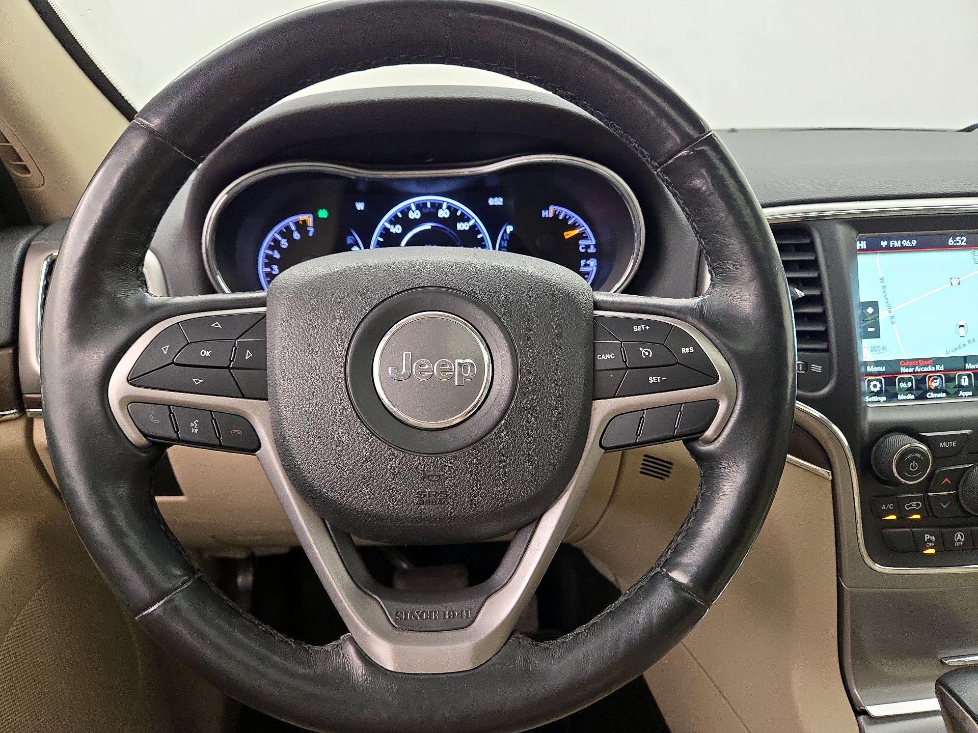 Thumbnail: 2018 Jeep Grand Cherokee - 10