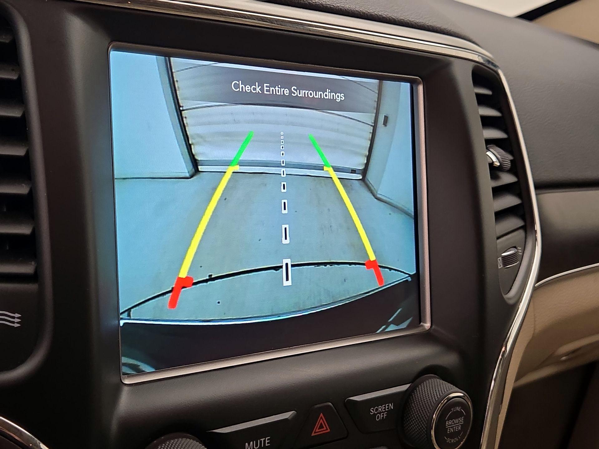 Thumbnail: 2018 Jeep Grand Cherokee - 14