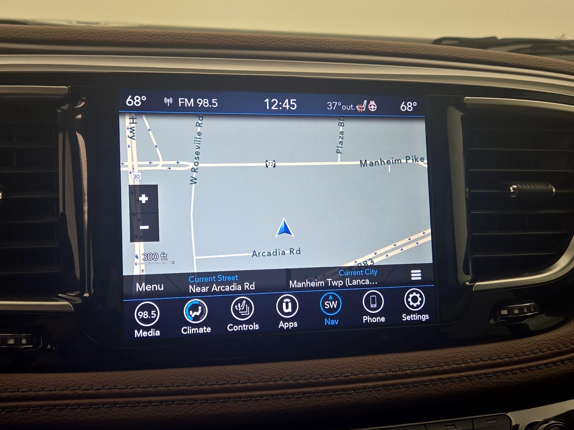 Thumbnail: 2019 Chrysler Pacifica - 14