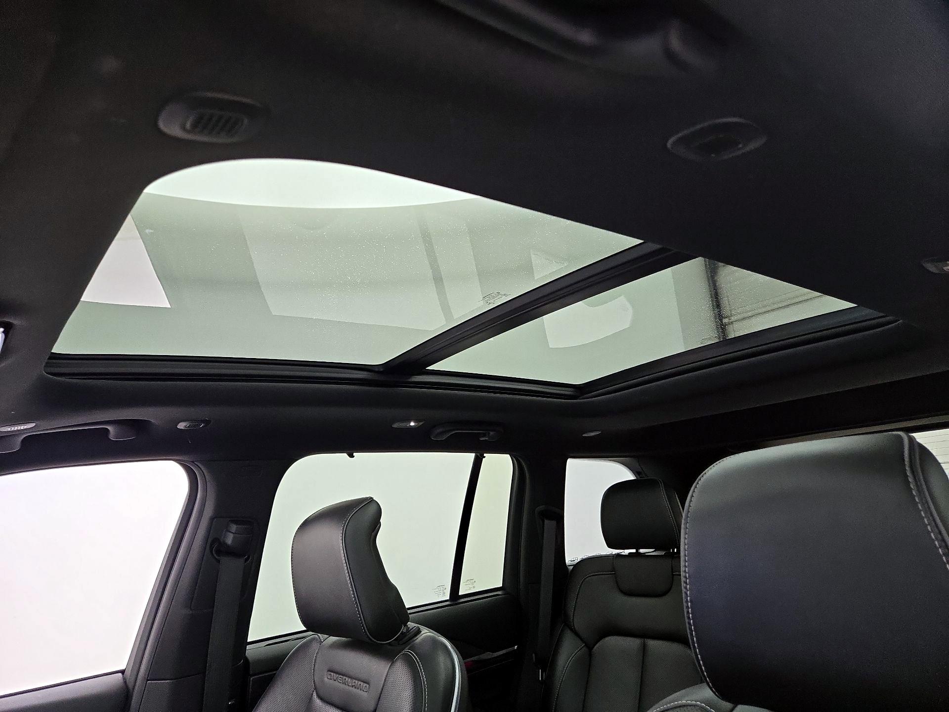 Thumbnail: 2022 Jeep Grand Cherokee - 20