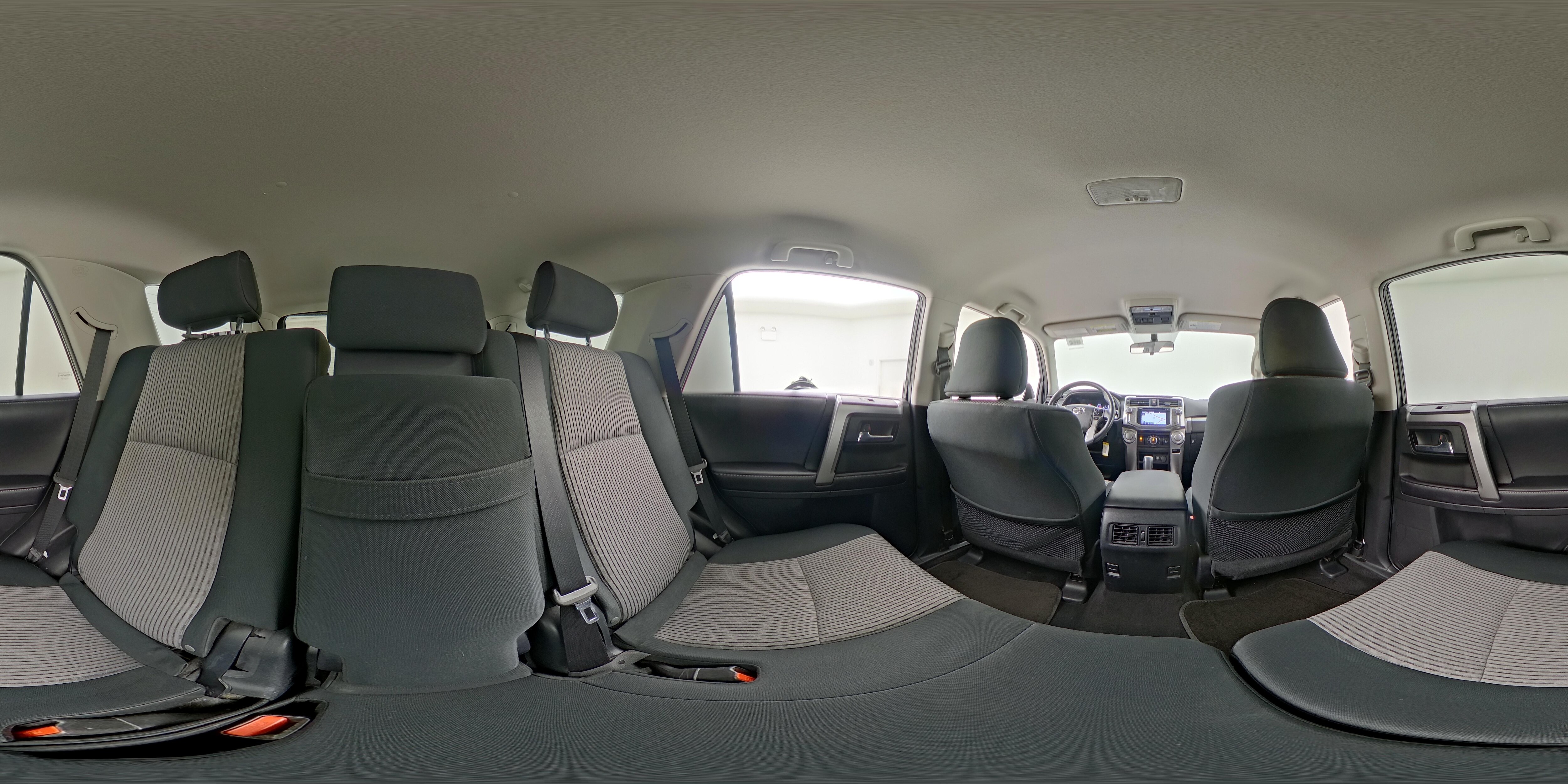 2018 Toyota 4Runner SR5 - Photo 26