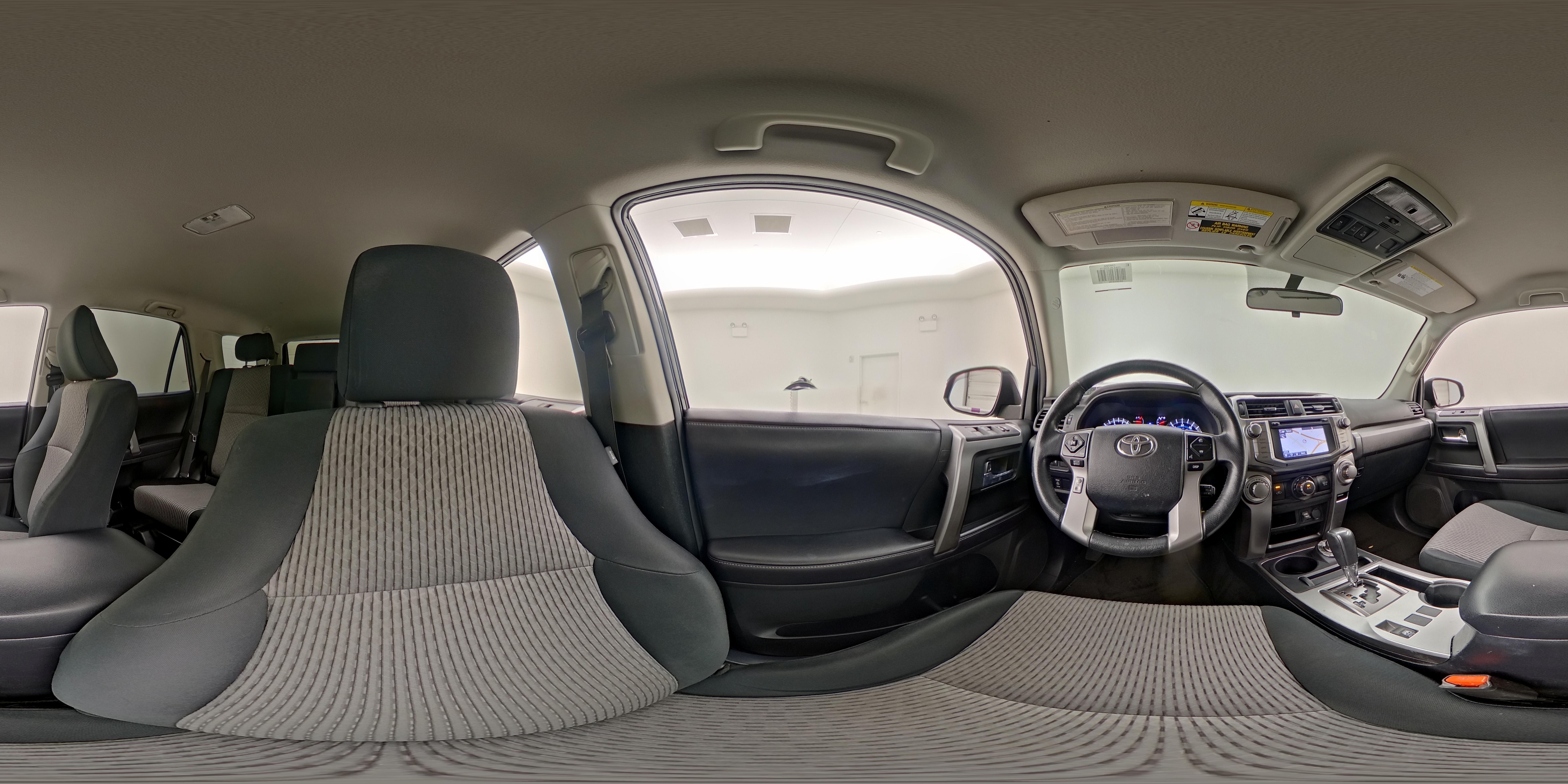2018 Toyota 4Runner SR5 - Photo 27